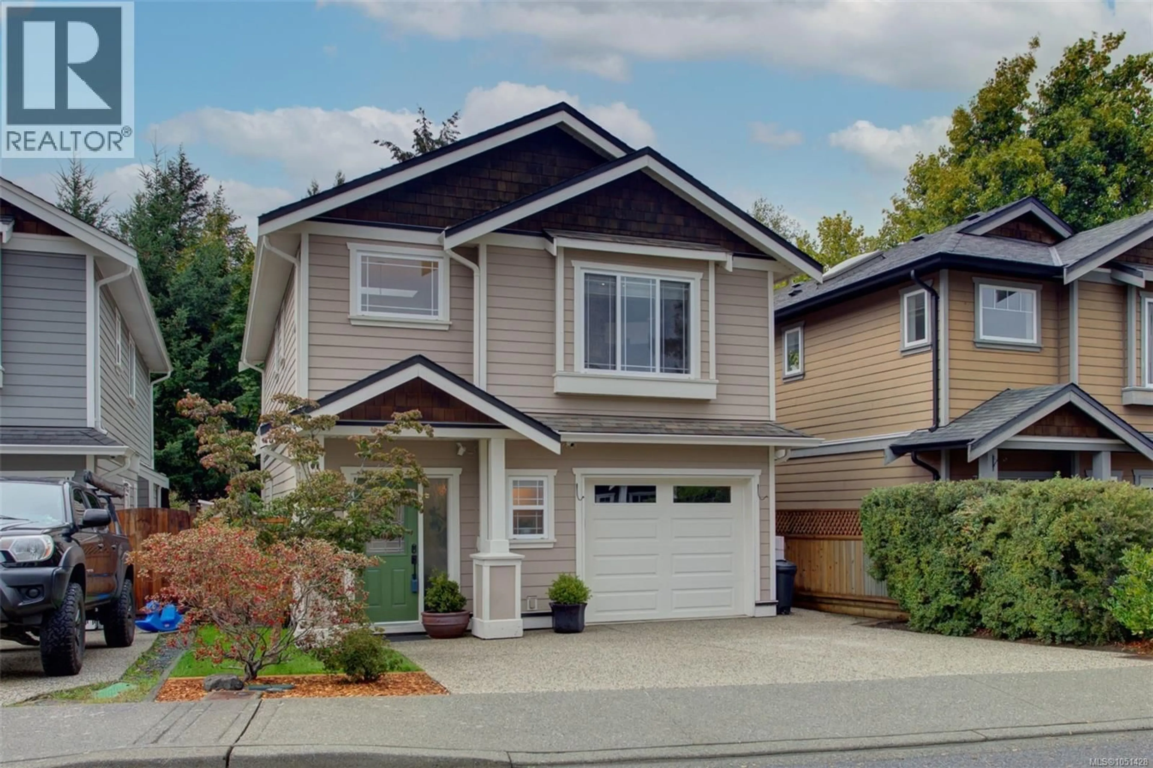 Home with vinyl exterior material, street for 3706 CORNUS COURT, Langford British Columbia V9C4M8