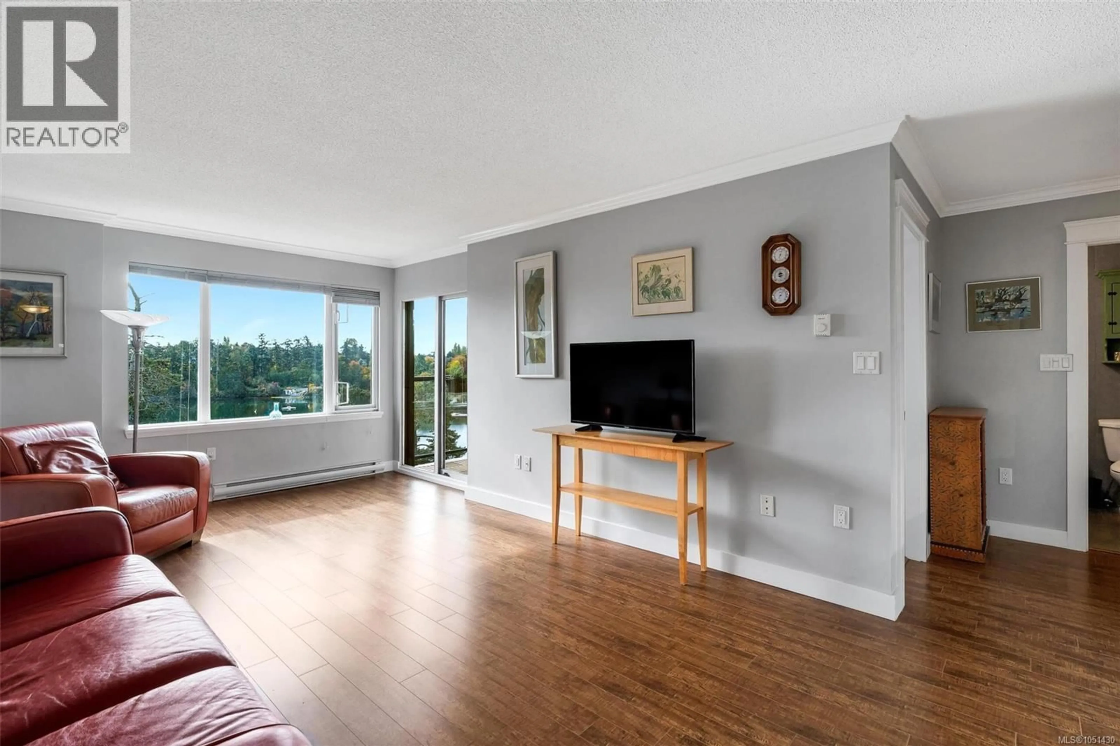 Living room with furniture, unknown for 403 - 105 GORGE ROAD EAST, Victoria British Columbia V9A1L1