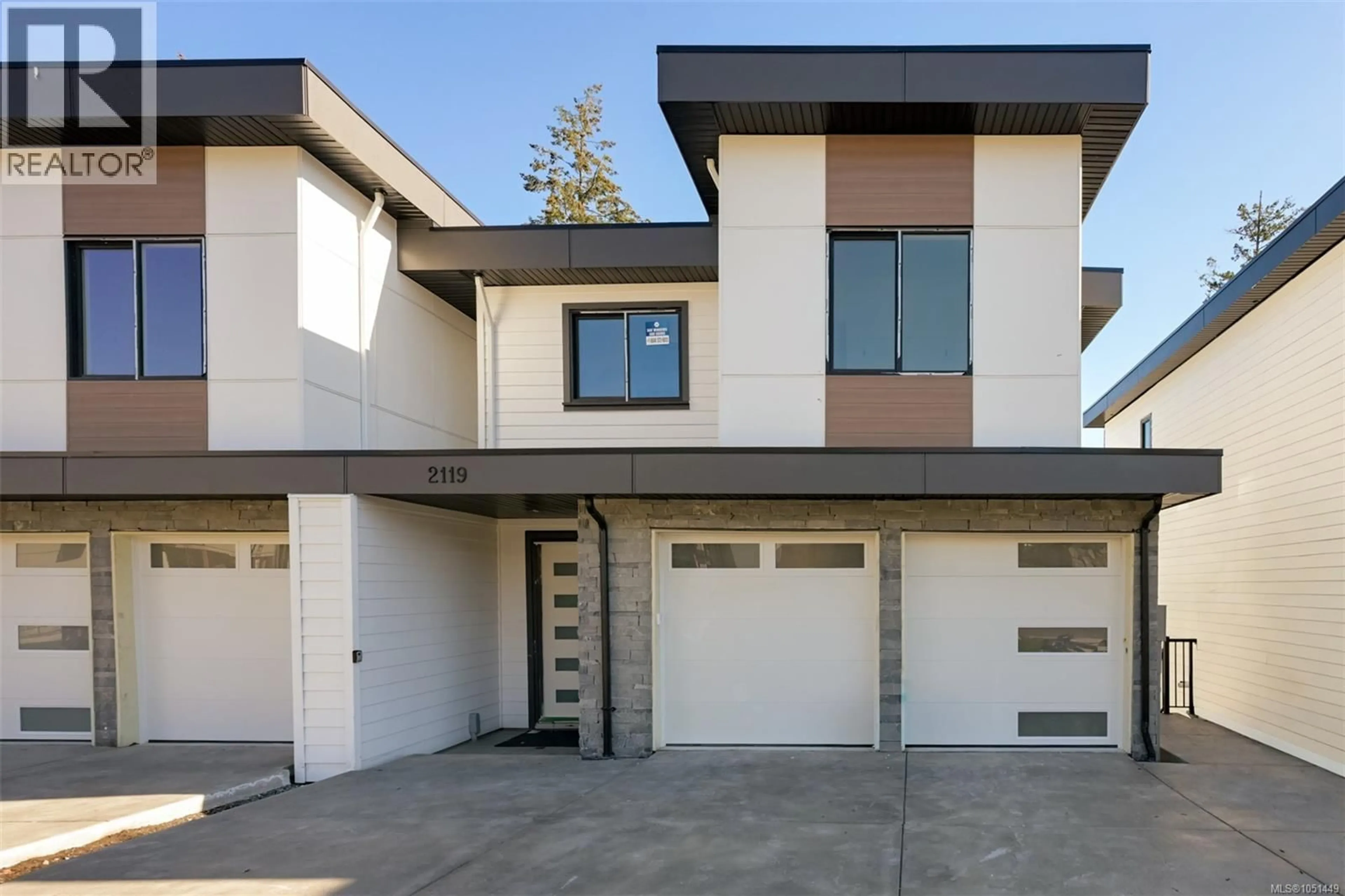 Home with vinyl exterior material, street for 2119 KINGBIRD DRIVE, Langford British Columbia V9B7E9
