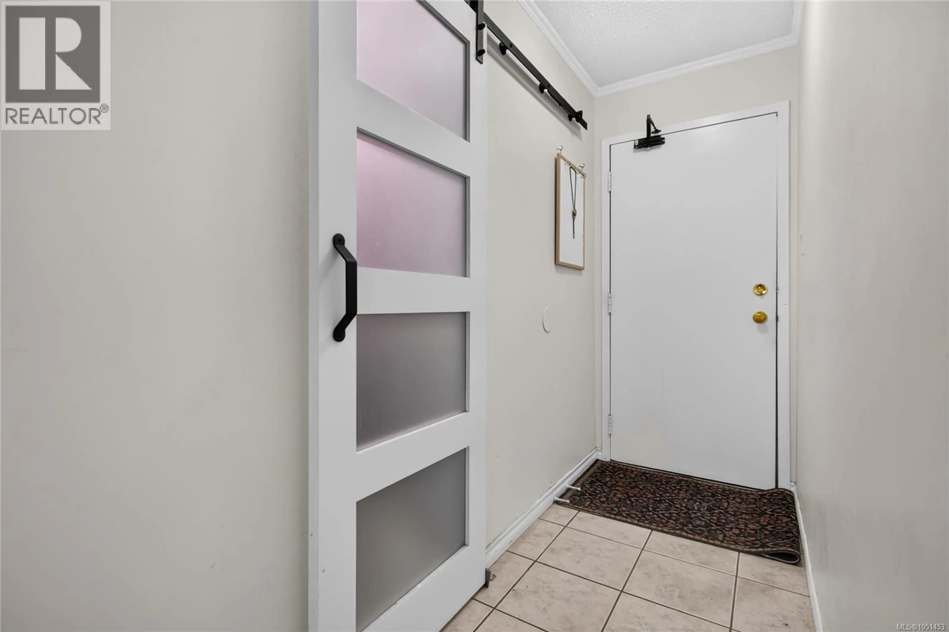 Indoor entryway for 407 - 175 CENTENNIAL DRIVE, Courtenay British Columbia V9N7M4