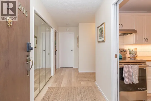 205 - 1610 JUBILEE AVENUE, Victoria 5