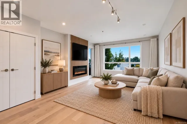 409 - 2285 BOWKER AVENUE, Oak Bay 2