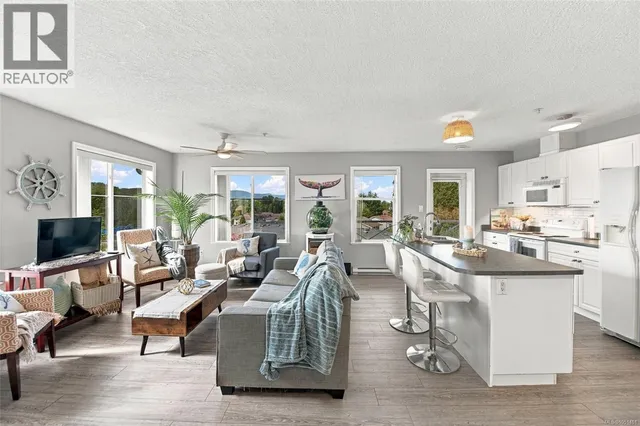 303 - 129 BACK ROAD, Courtenay 3