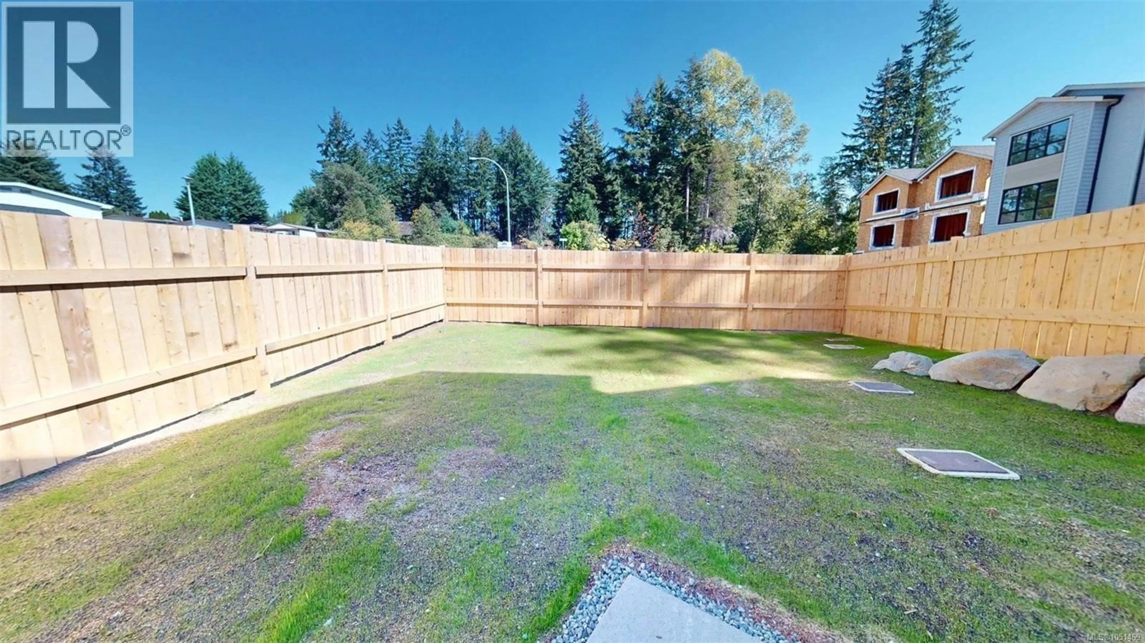 Patio, forest/trees view for 2322 SPARROW LANE, Nanaimo British Columbia V9T3S4