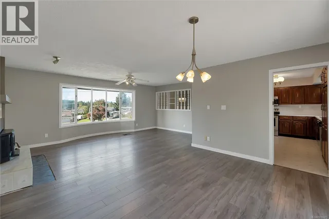 531 SAVARY CRESCENT, Campbell River 3