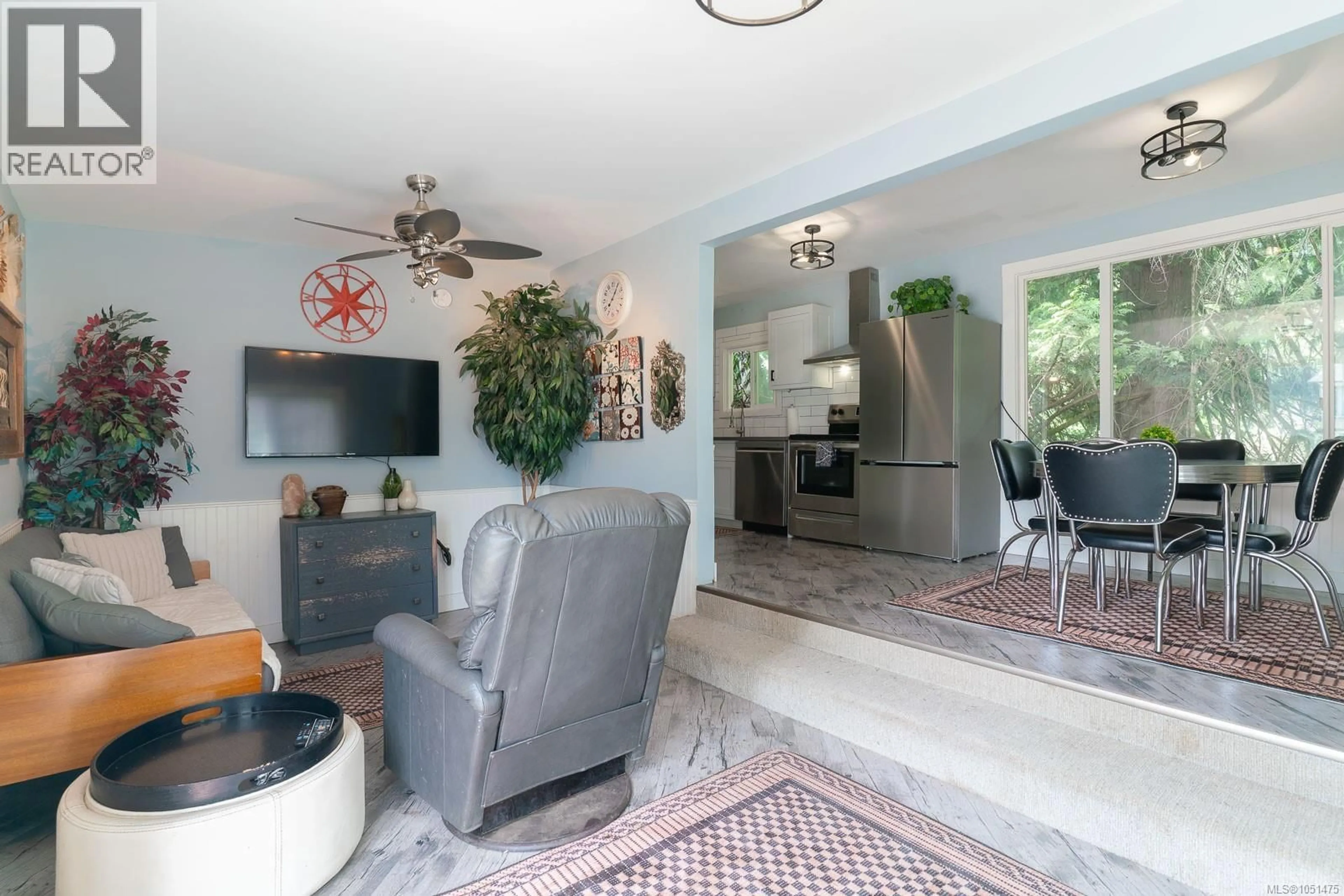 Living room with furniture, unknown for 14 - 4837 ROGER STREET, Port Alberni British Columbia V9Y3Z1