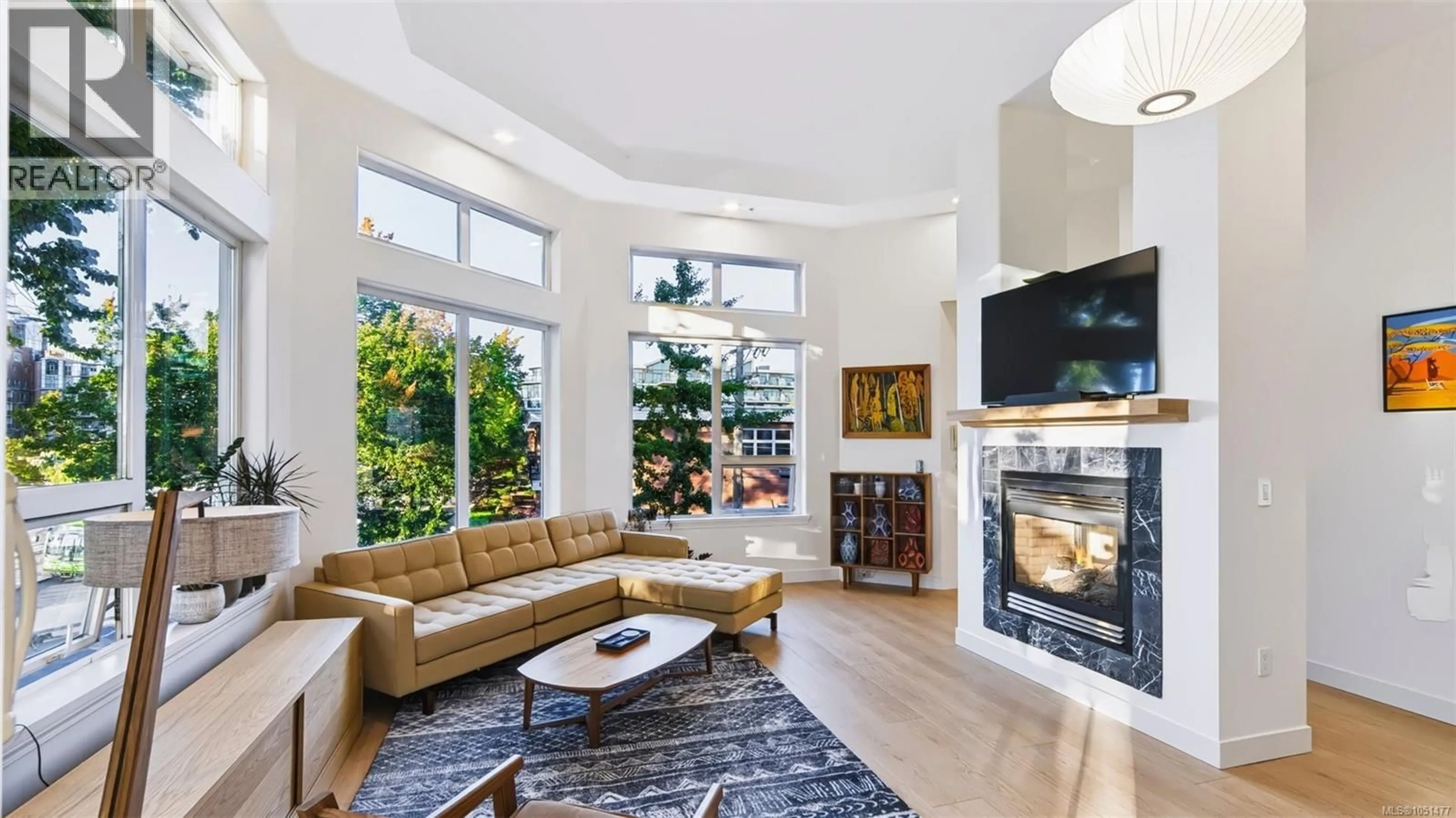 Living room with furniture, unknown for 15 - 60 DALLAS ROAD, Victoria British Columbia V8V1A2