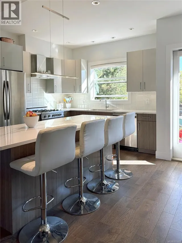 104 - 3999 CEDAR HILL ROAD, Saanich 2