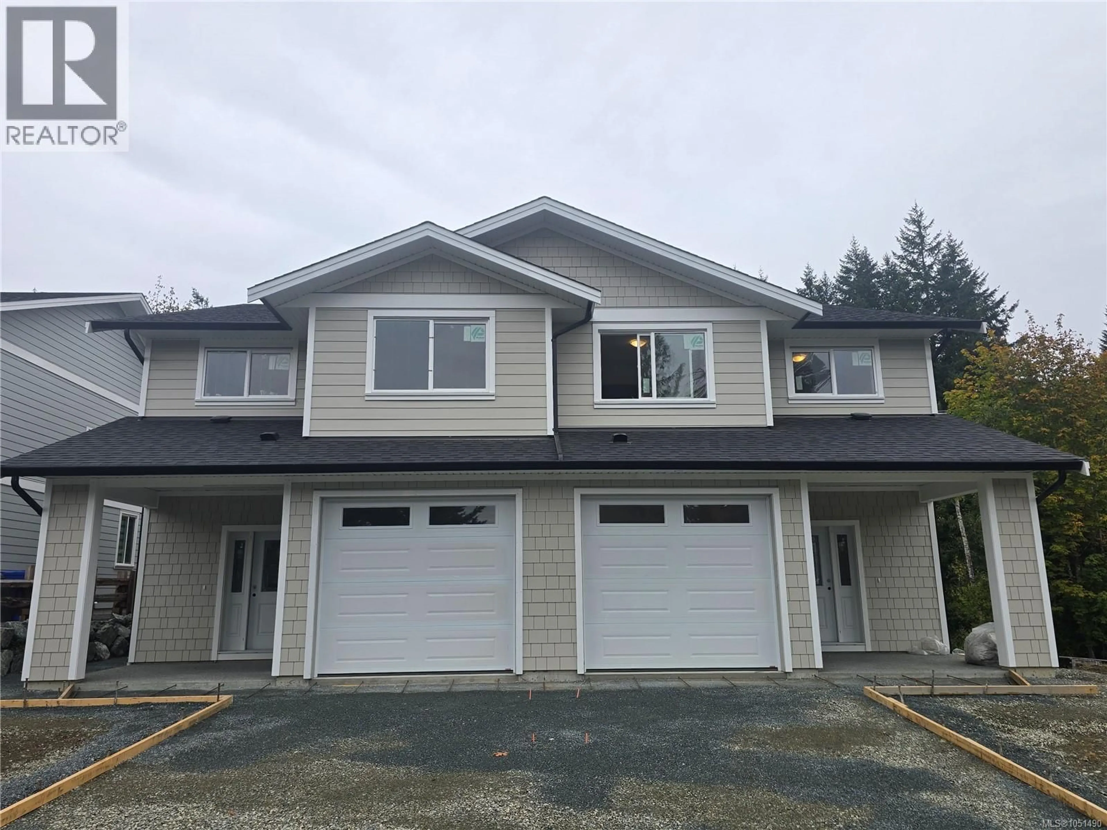 Home with vinyl exterior material, unknown for 153 ELK ROAD, Lake Cowichan British Columbia V0R2G0