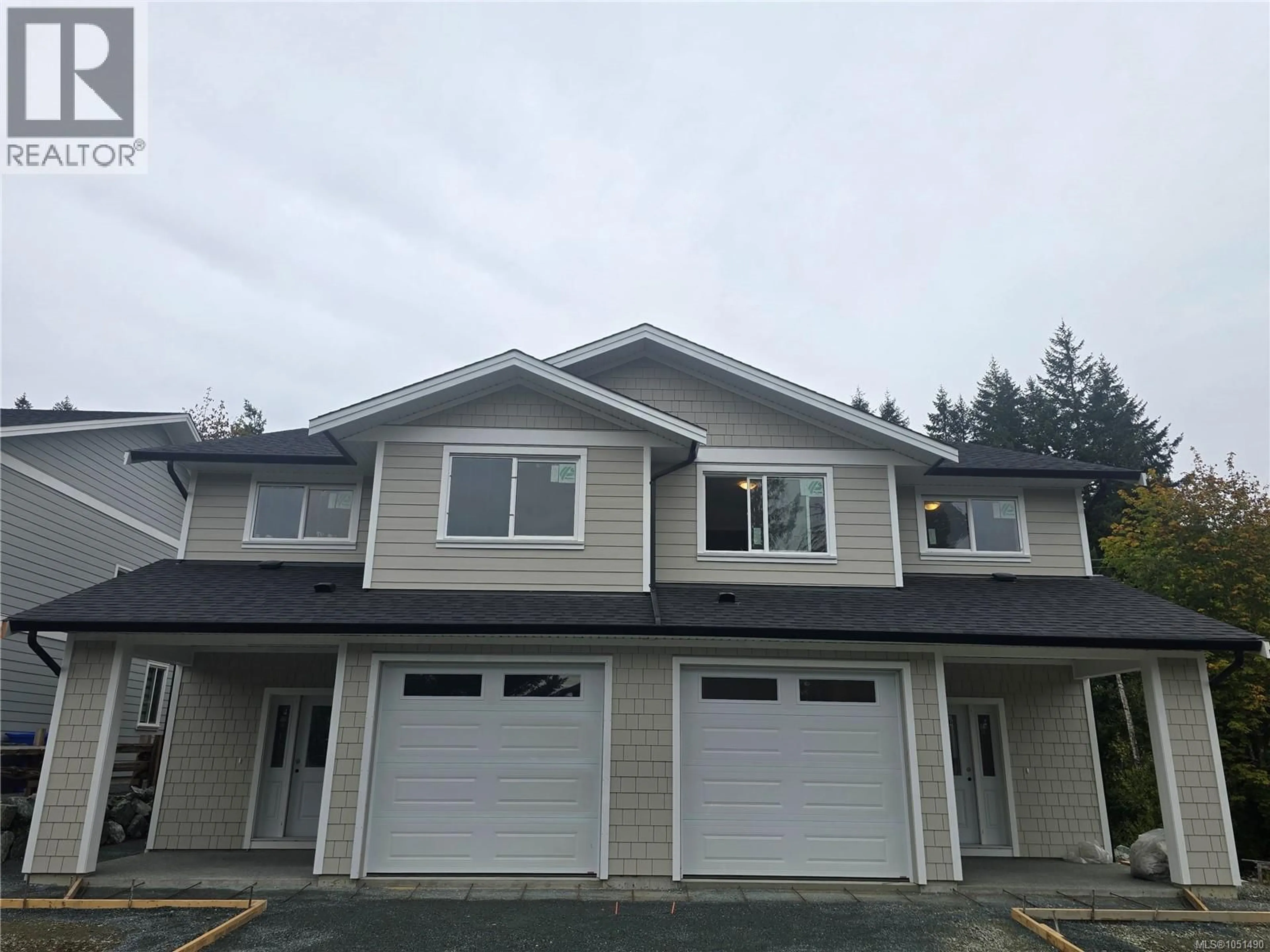 Home with vinyl exterior material, unknown for 153 ELK ROAD, Lake Cowichan British Columbia V0R2G0