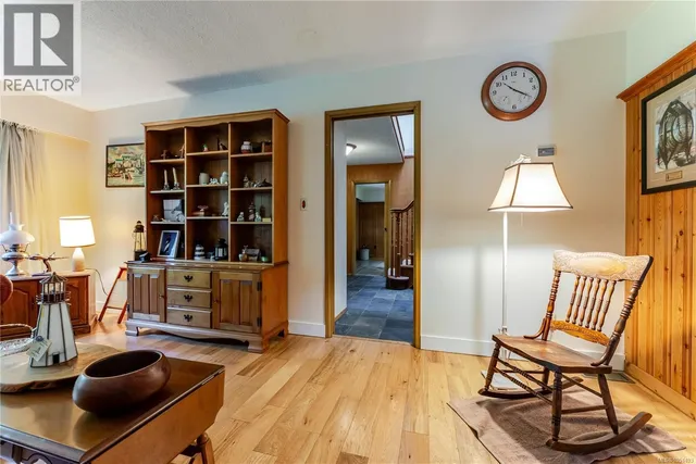 1970 LANDS END ROAD, North Saanich 5