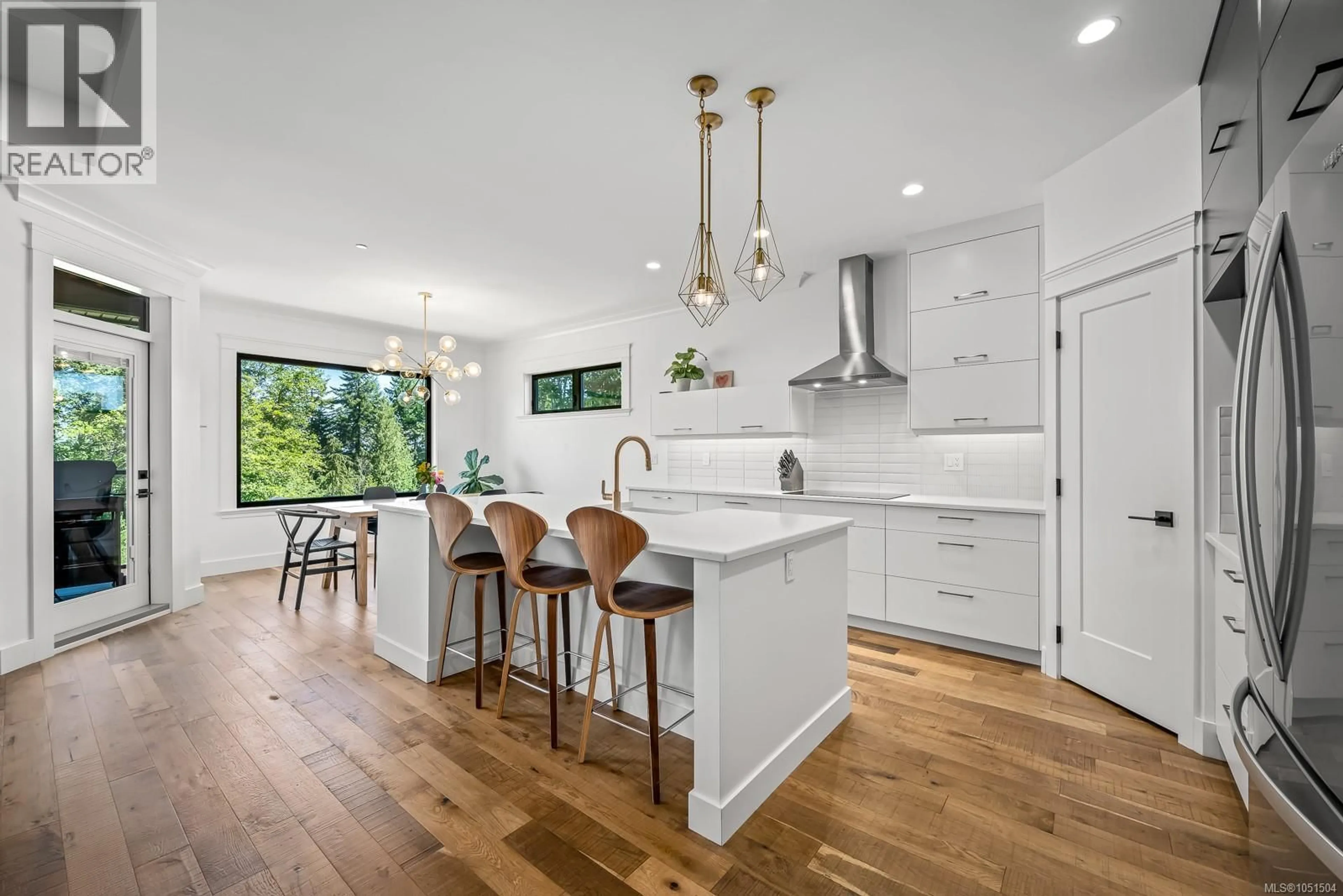 Open concept kitchen, ceramic/tile floor for 1586 CROWN ISLE BOULEVARD, Courtenay British Columbia V9N0G3