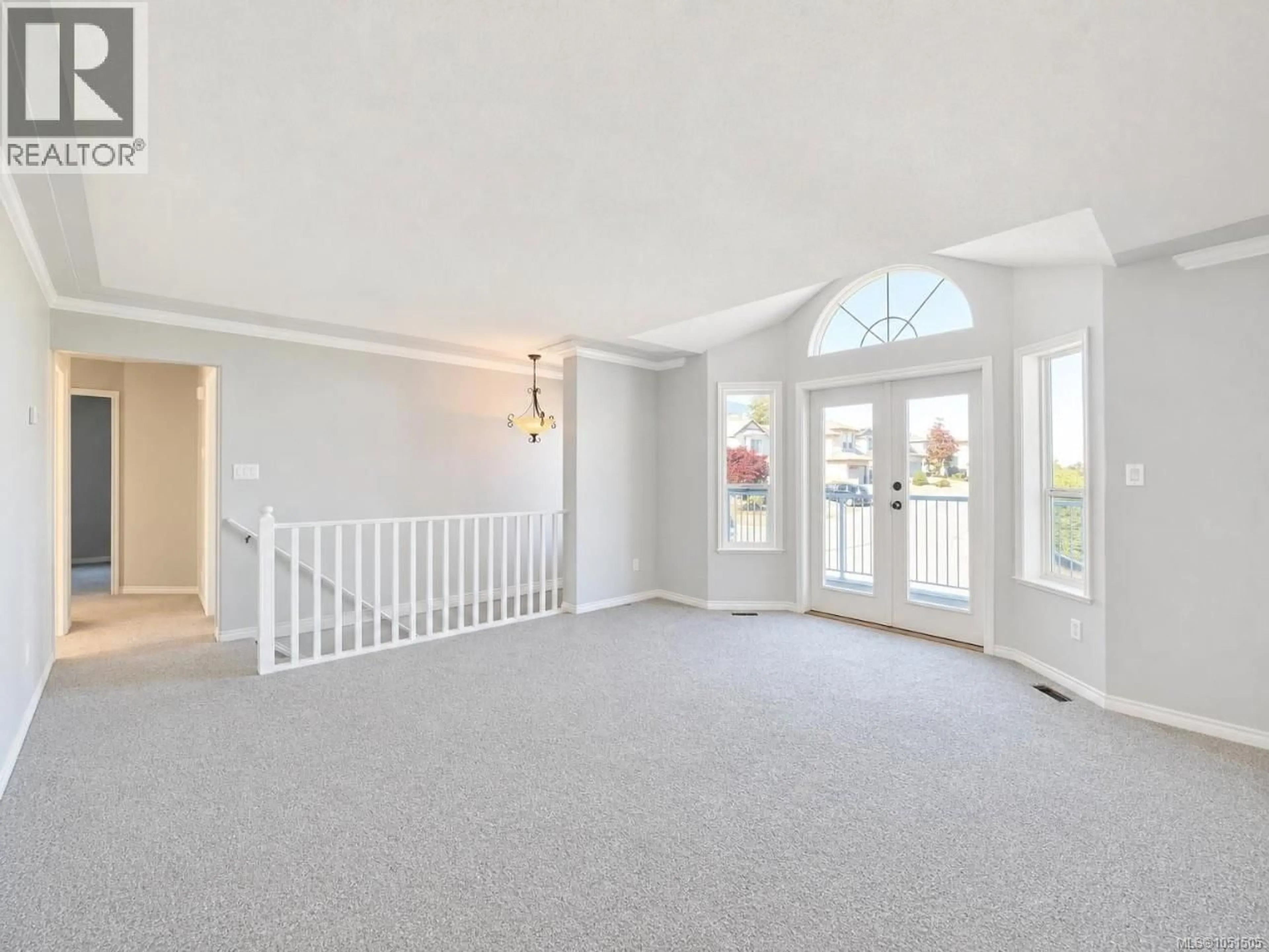 Indoor foyer for 6083 SIERRA WAY, Nanaimo British Columbia V9V1R8