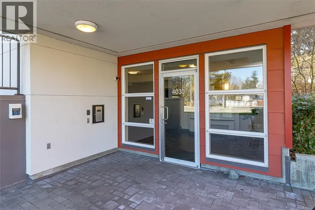 201 - 4030 BORDEN STREET, Saanich 3