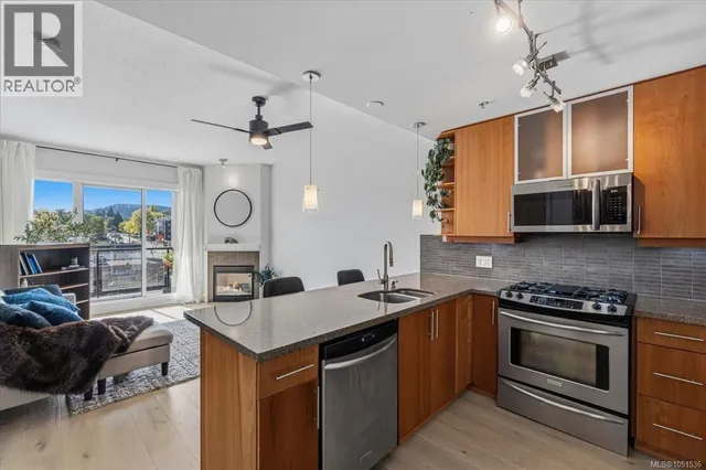 606 - 194 BEACHSIDE DRIVE, Parksville 3