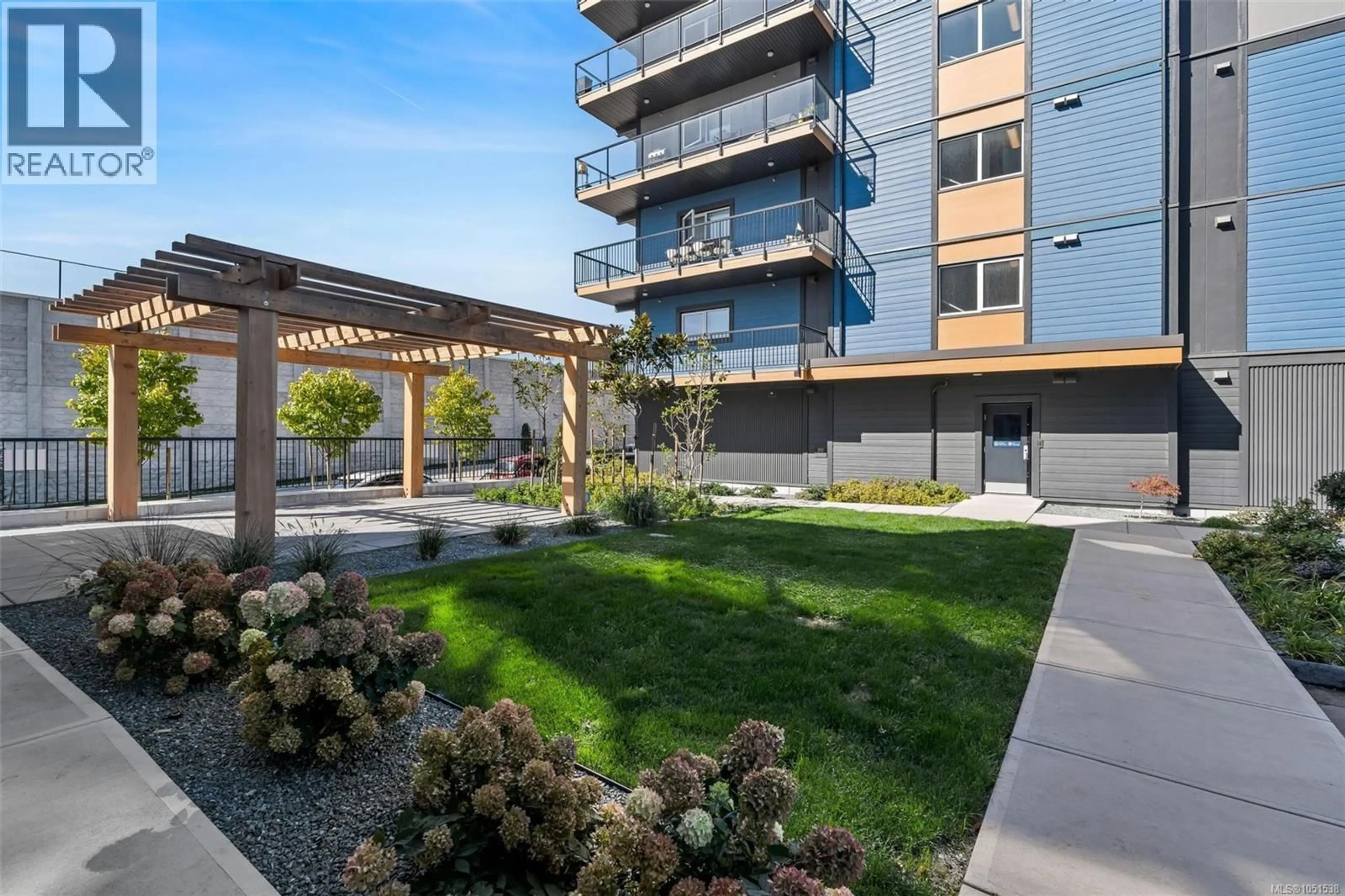 Patio, unknown for 504 - 2465 GATEWAY ROAD, Langford British Columbia V9B6R1