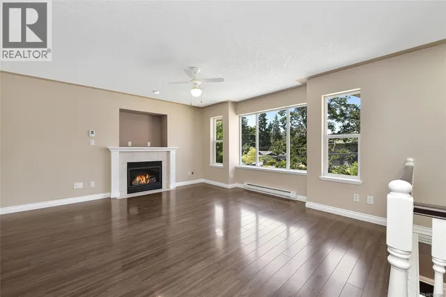 585 HANSEN AVENUE, Langford 5