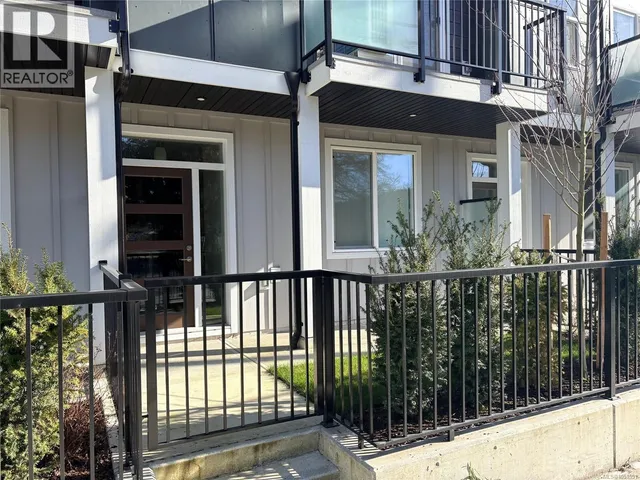 1206 ARCADIAWOOD COURT, Langford 2