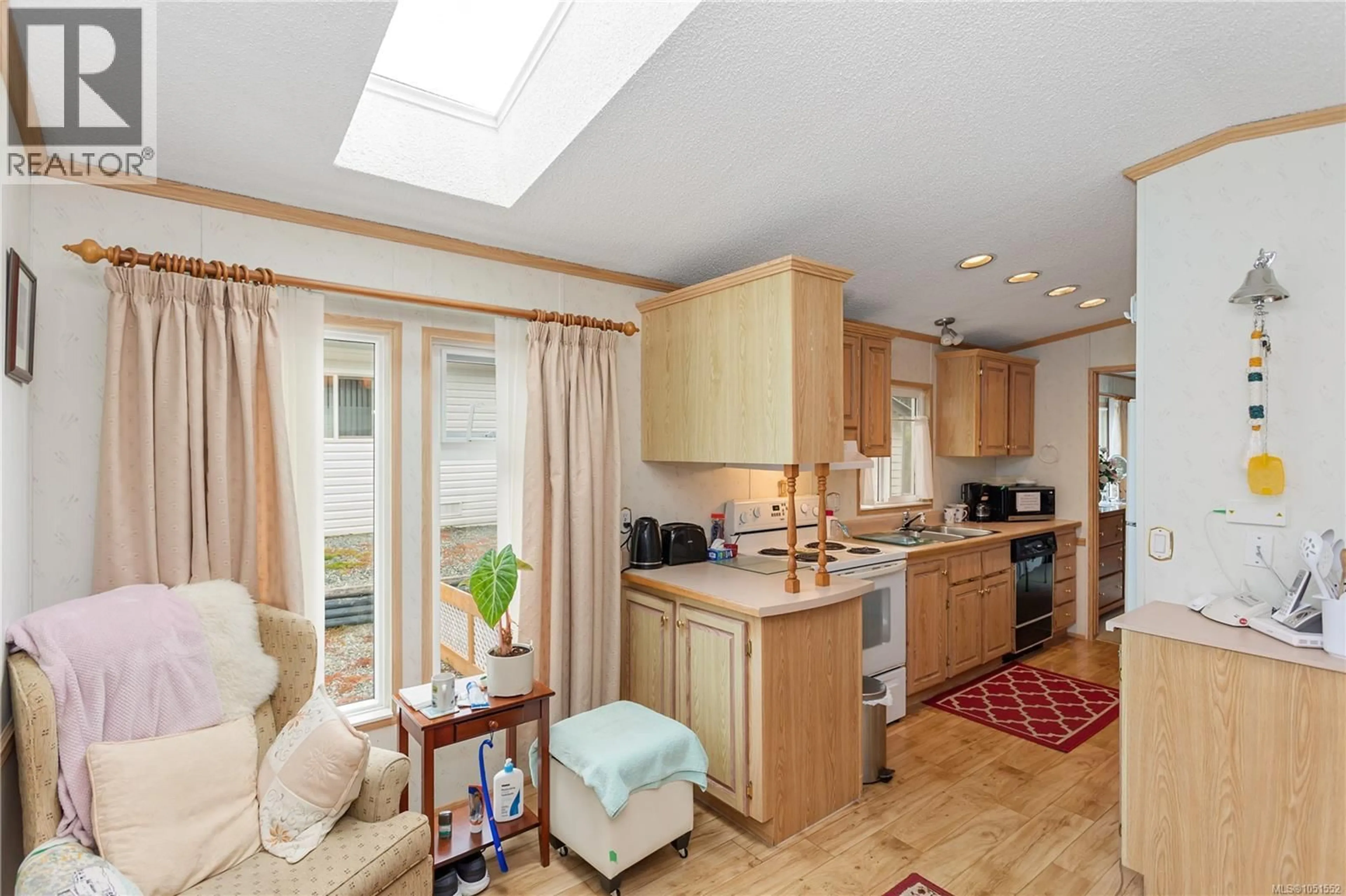Open concept kitchen, unknown for 39 - 1048 MURCHIE WAY, Nanaimo British Columbia V9R6K6
