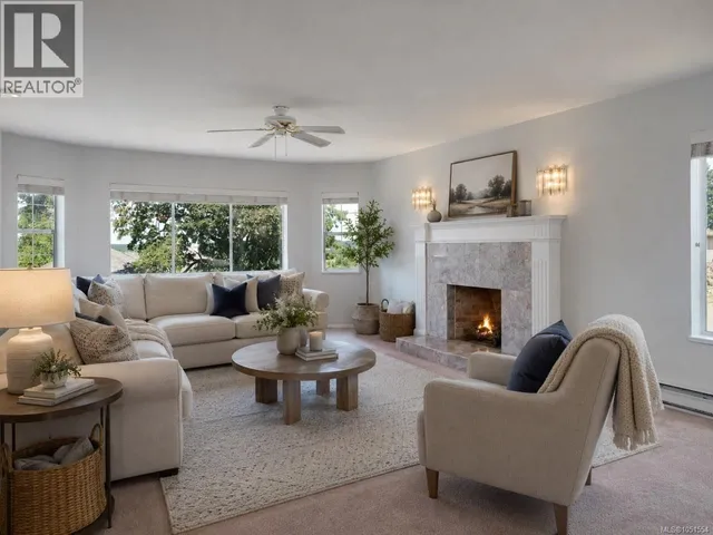 1287 CARMICHAEL COURT, Saanich 2