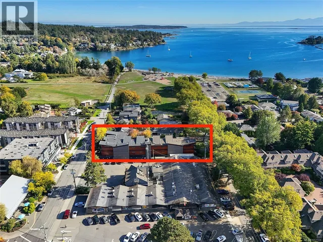 206 - 2589 PENRHYN STREET, Saanich 2