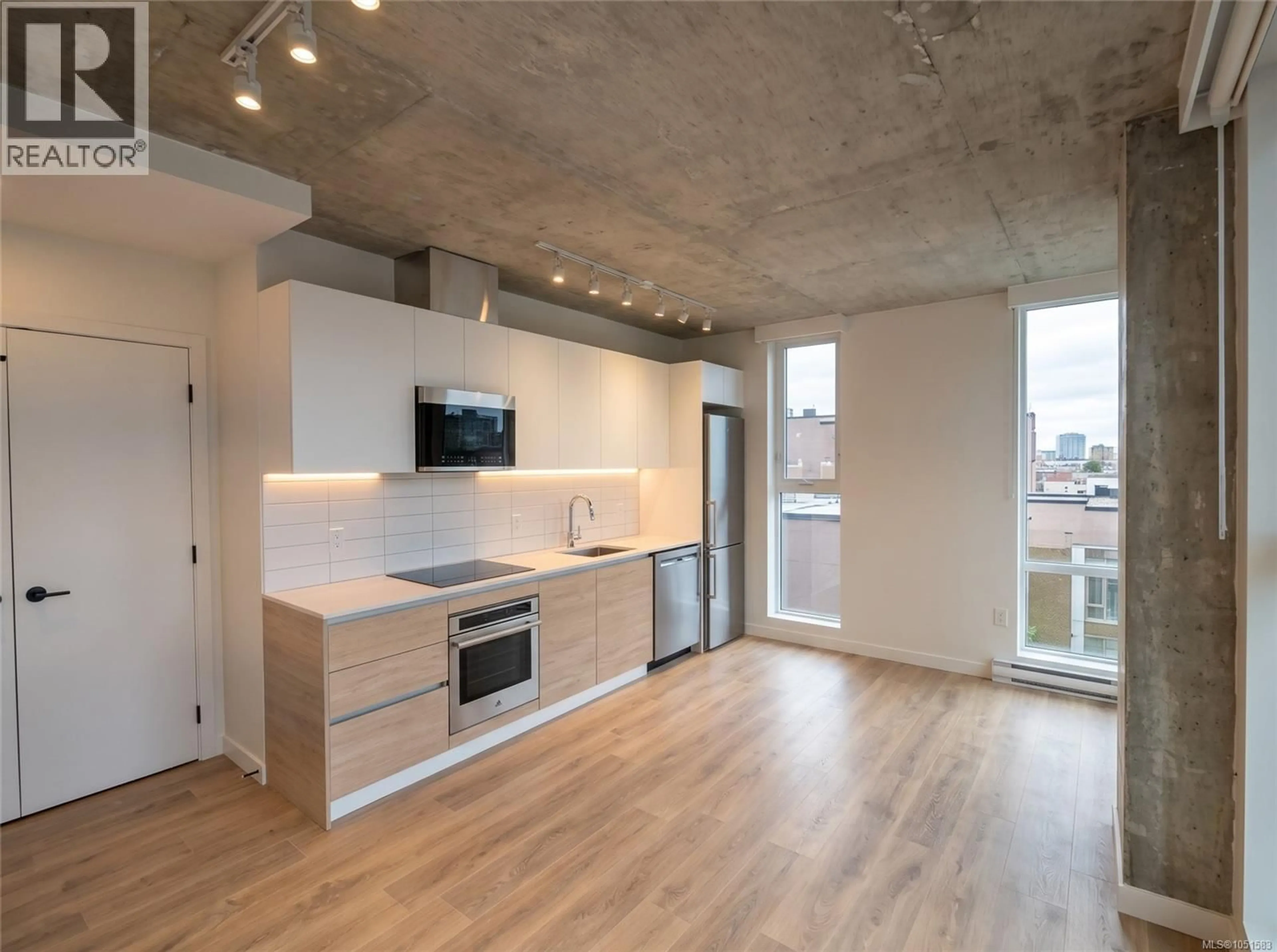 Unknown for 409 - 1097 VIEW STREET, Victoria British Columbia V8V0G9