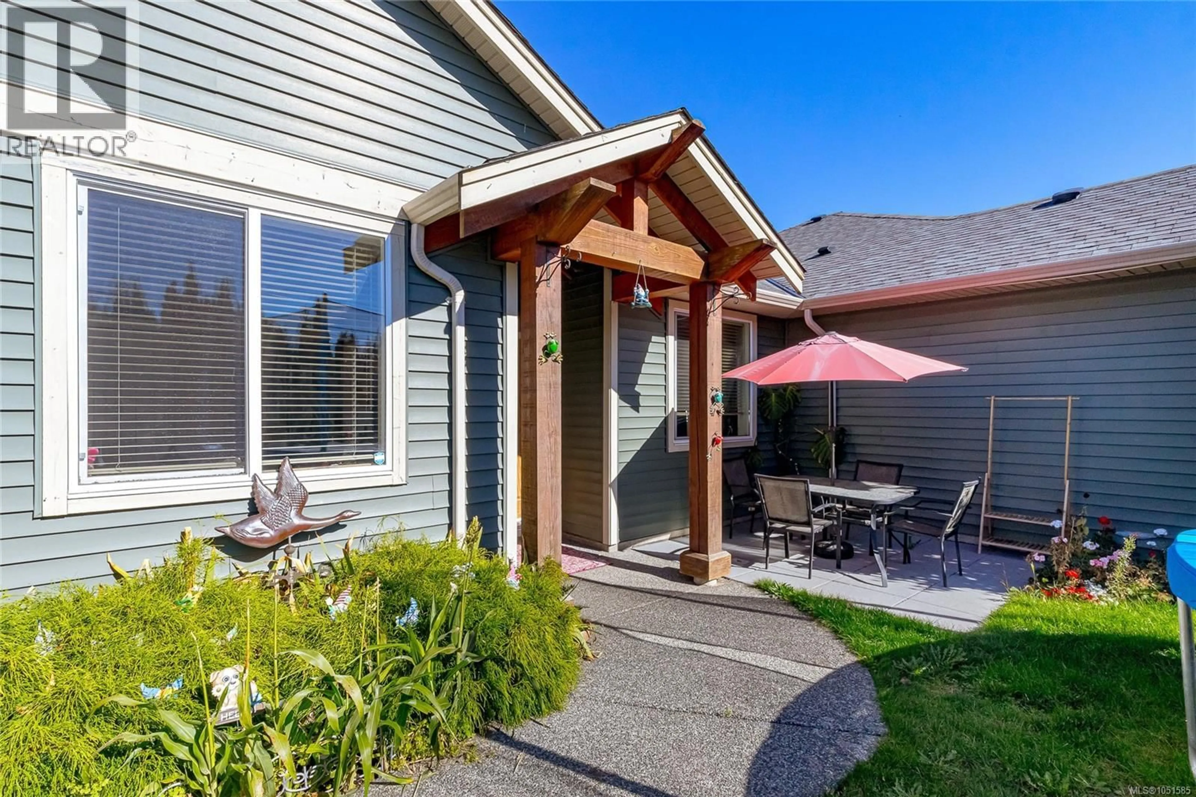 Patio, street for 2250 MEREDITH ROAD, Nanaimo British Columbia V9S5R9