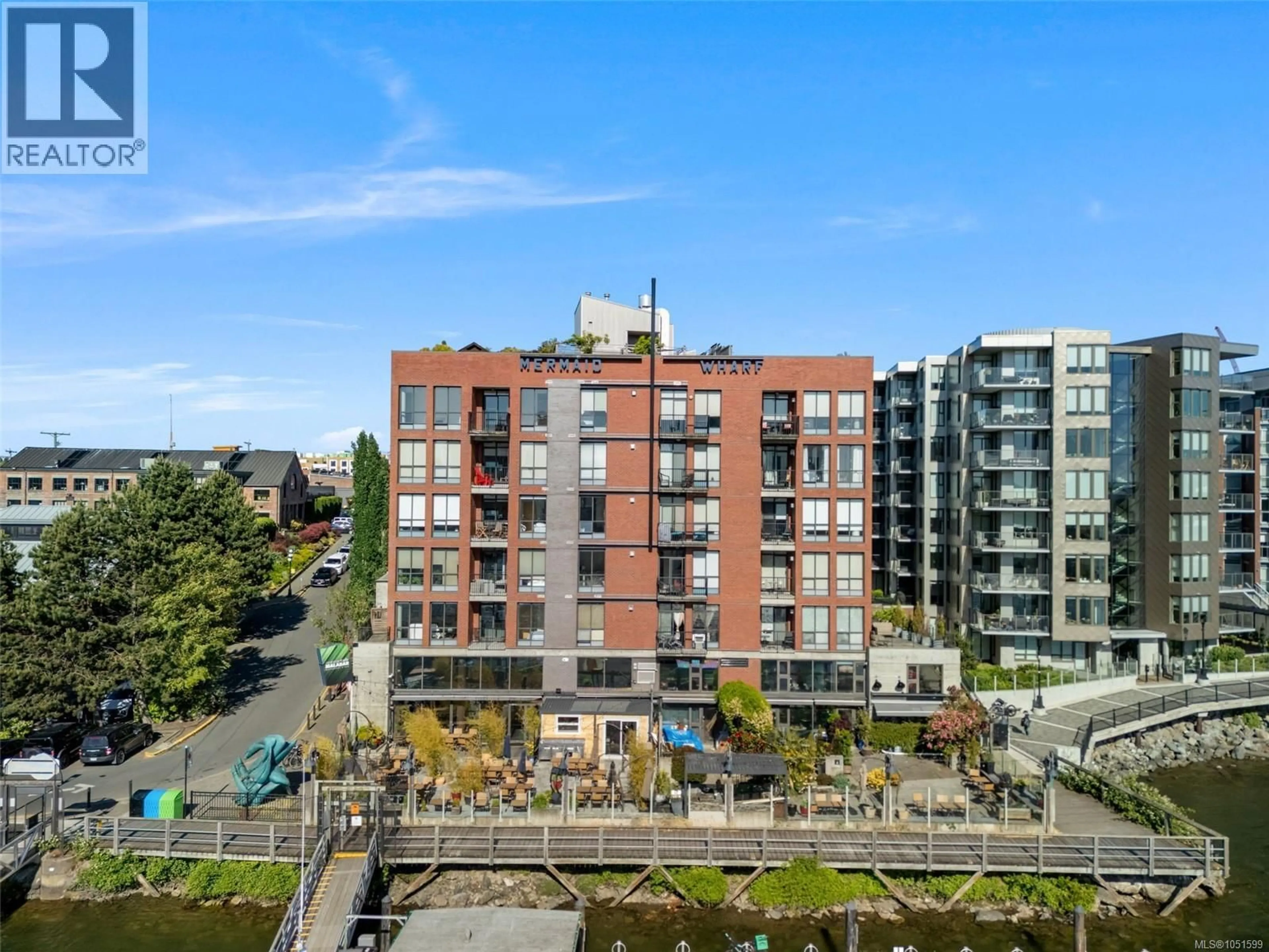 A pic from outside/outdoor area/front of a property/back of a property/a pic from drone, city buildings view from balcony for 119 - 409 SWIFT STREET, Victoria British Columbia V8W1V4