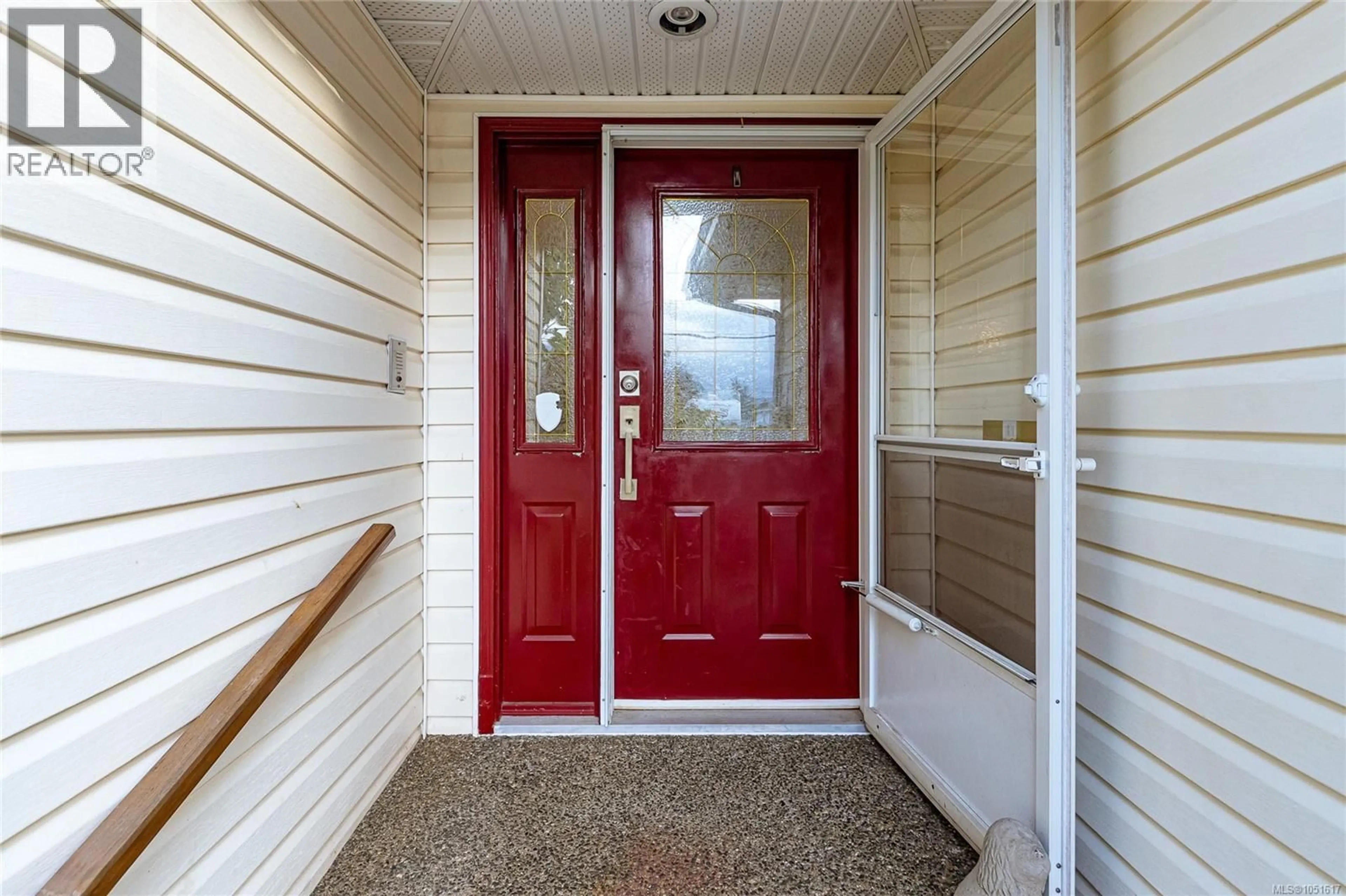 Indoor entryway for 2674 TAMARA DRIVE, Nanaimo British Columbia V9T5W6