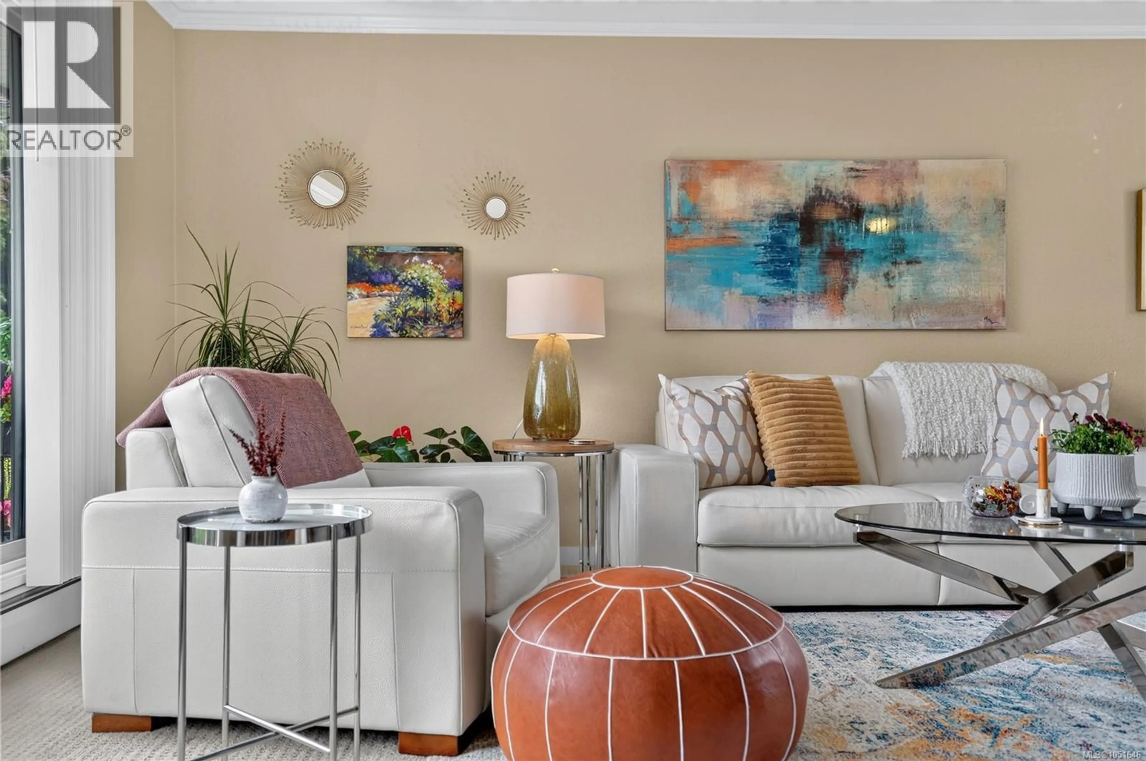 Living room with furniture, unknown for 202 - 255 HIRST AVENUE WEST, Parksville British Columbia V9P1P5