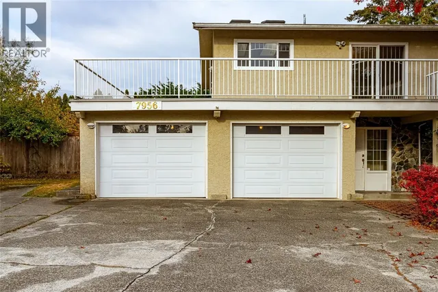 7956 ARTHUR DRIVE, Central Saanich 2
