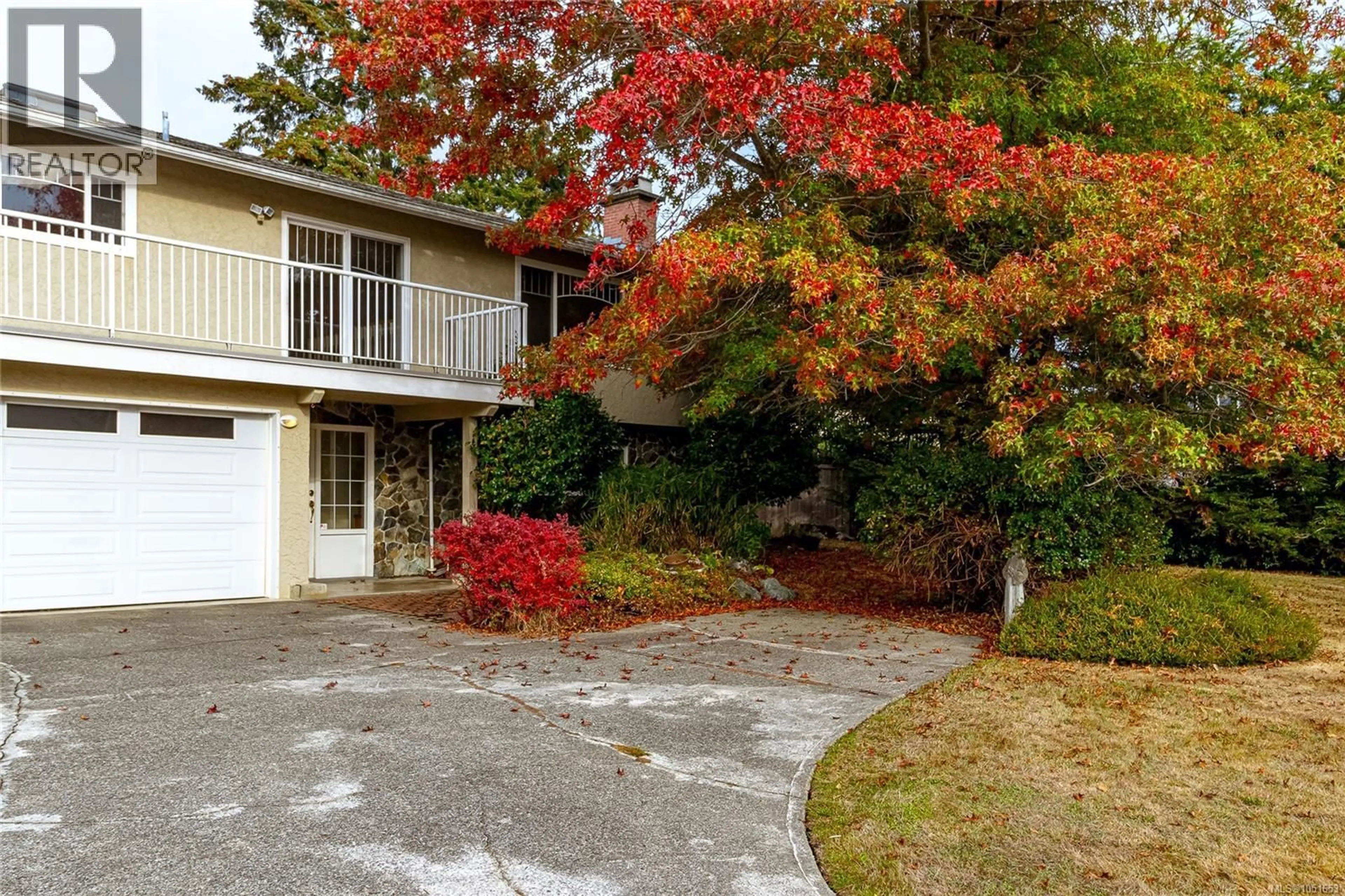 Home with vinyl exterior material, street for 7956 ARTHUR DRIVE, Central Saanich British Columbia V8M1V2