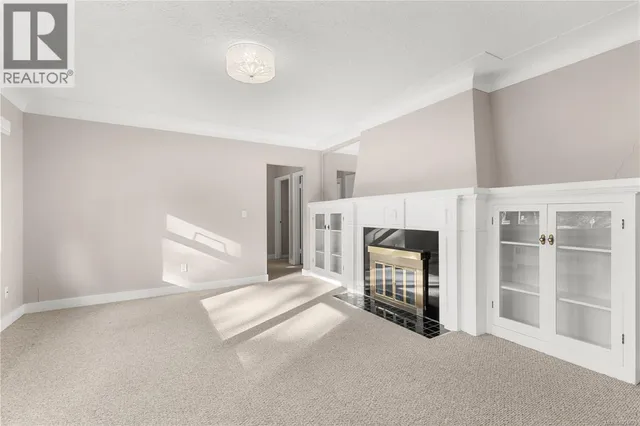 3959 CEDAR HILL CROSS ROAD, Saanich 5