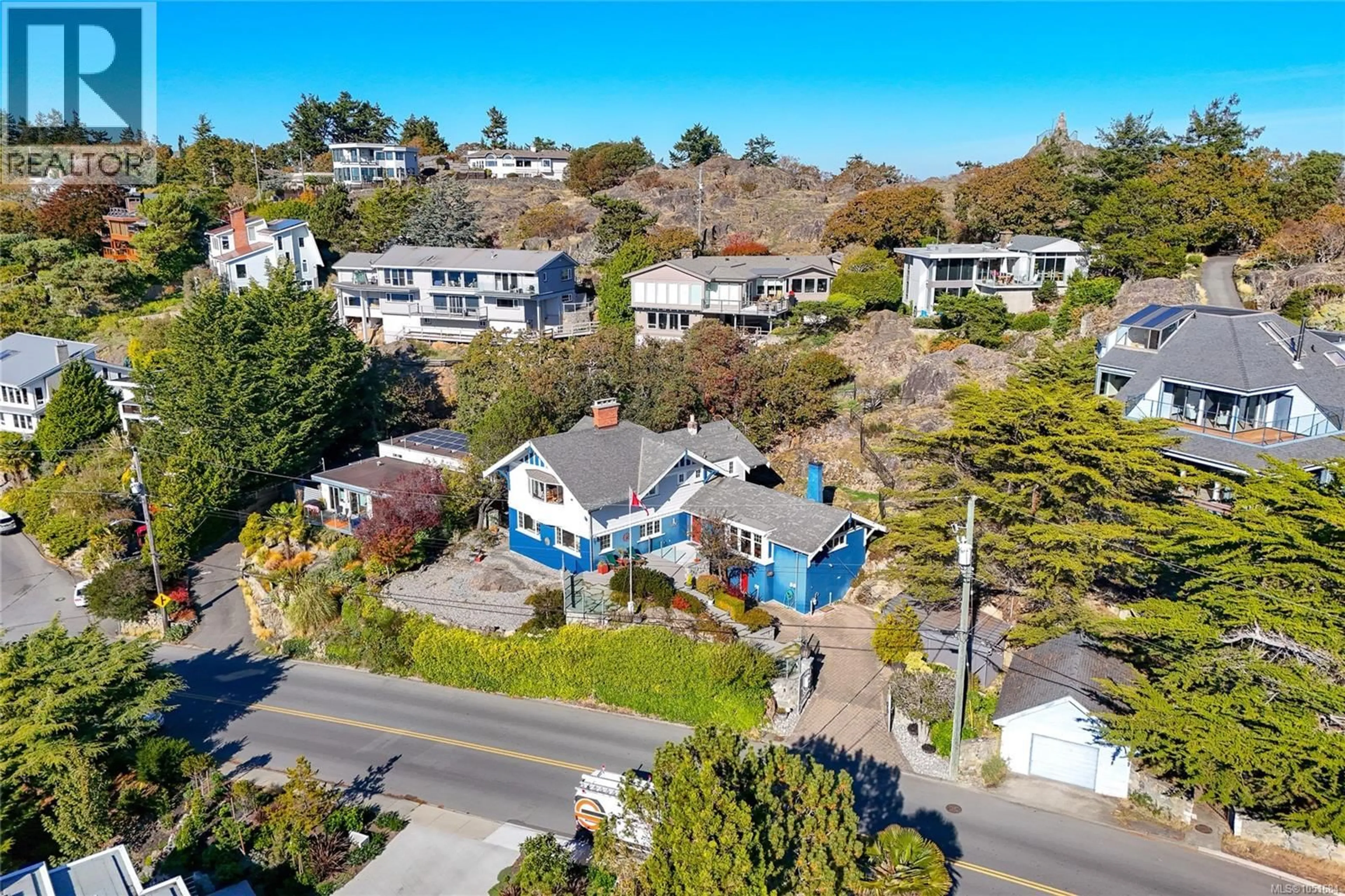 A pic from outside/outdoor area/front of a property/back of a property/a pic from drone, street for 50 KING GEORGE TERRACE, Oak Bay British Columbia V8S2J9