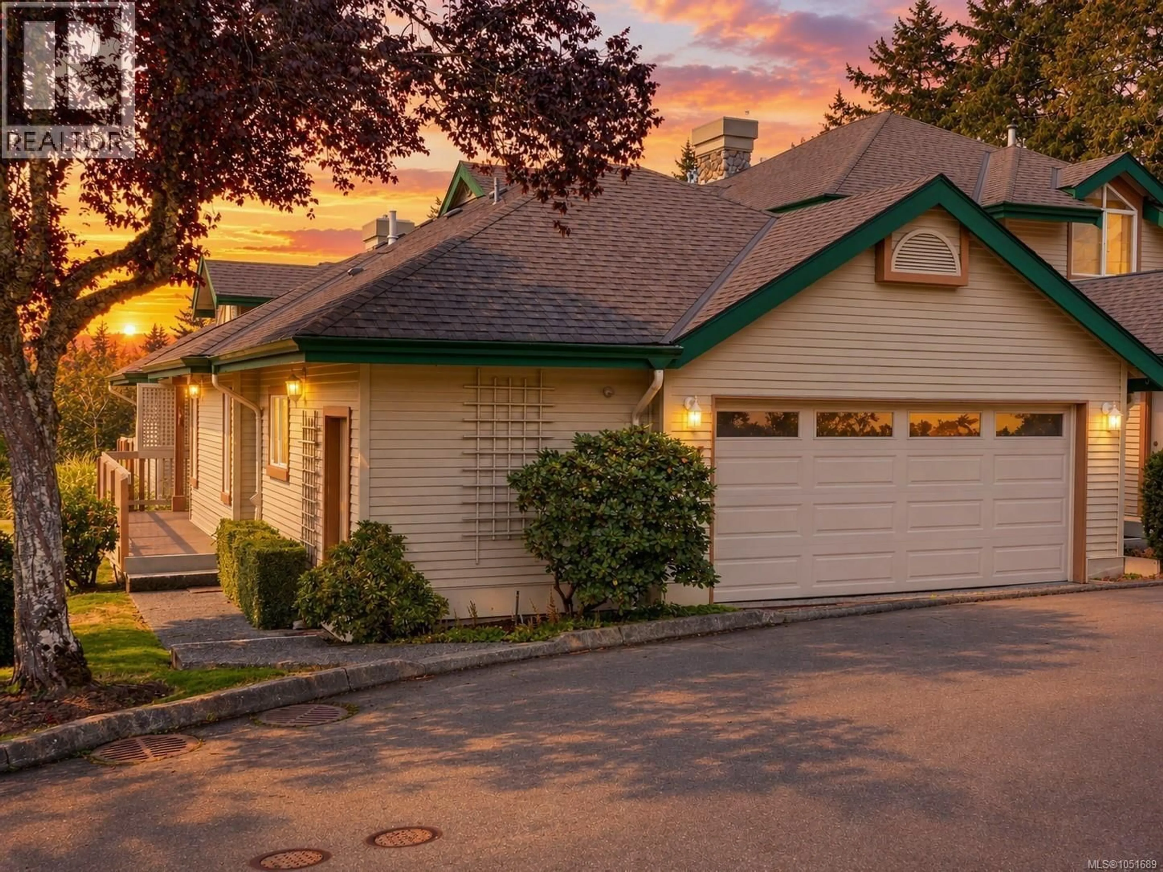 Unknown for 77 - 530 MARSETT PLACE, Saanich British Columbia V8Z7J2