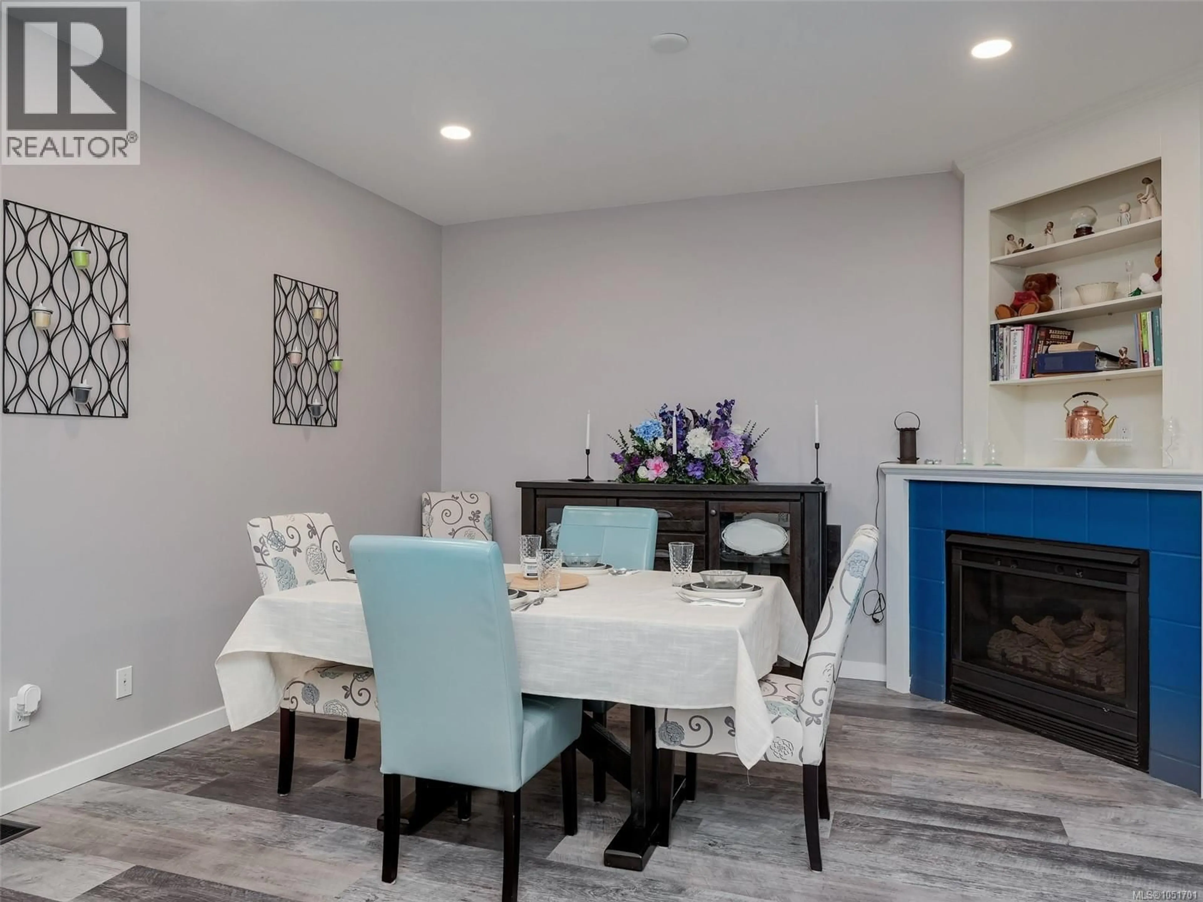 Dining room, unknown for 16 - 1063 VALEWOOD TRAIL, Saanich British Columbia V8X5G5
