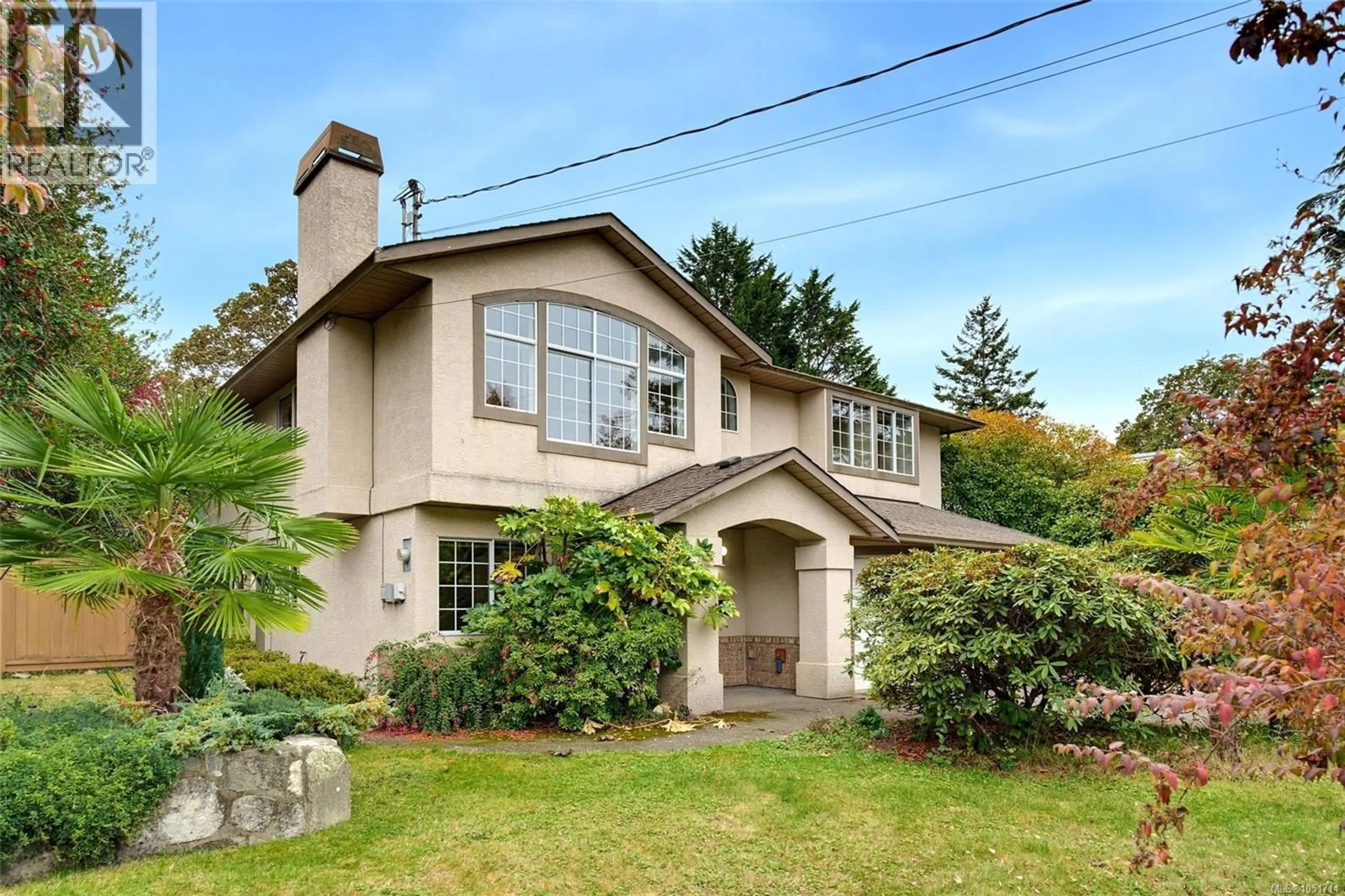 Home with brick exterior material, street for 975 ANNIE STREET, Saanich British Columbia V8X3G1