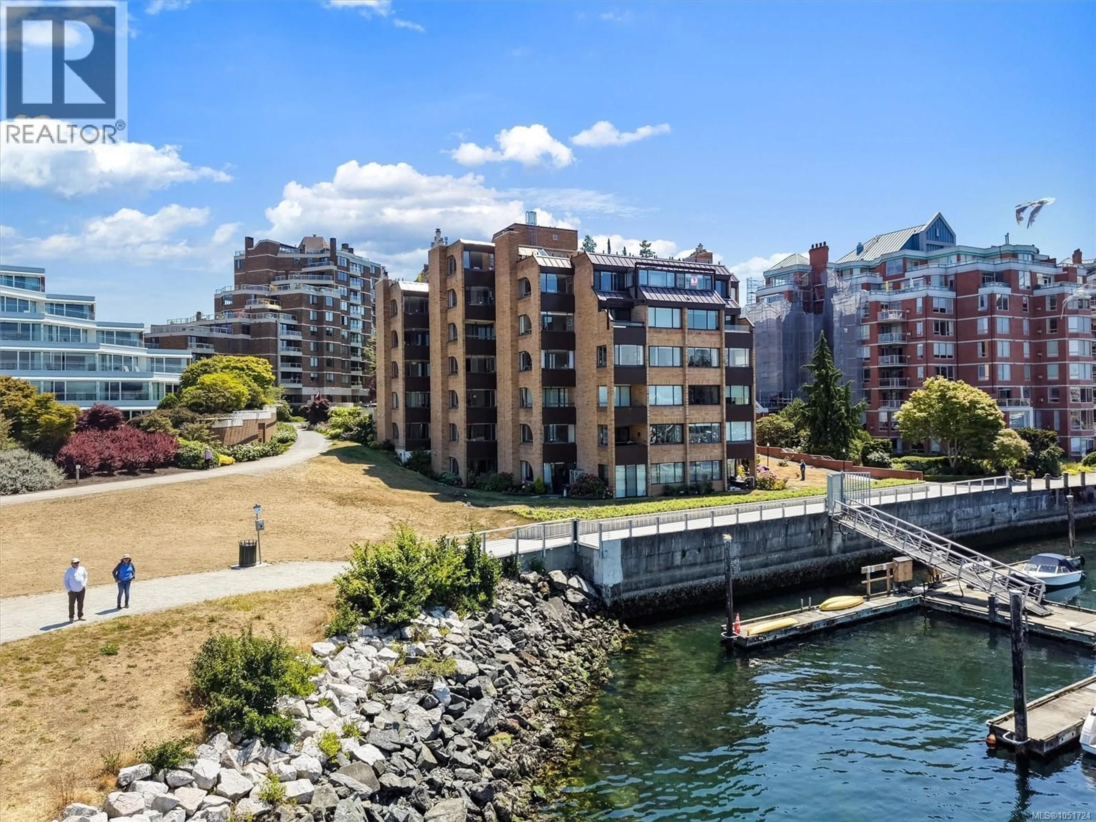 A pic from outside/outdoor area/front of a property/back of a property/a pic from drone, water/lake/river/ocean view for 101 - 640 MONTREAL STREET, Victoria British Columbia V8V1Z8