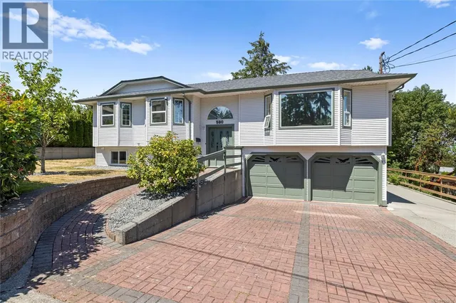 580 NINTH STREET, Nanaimo