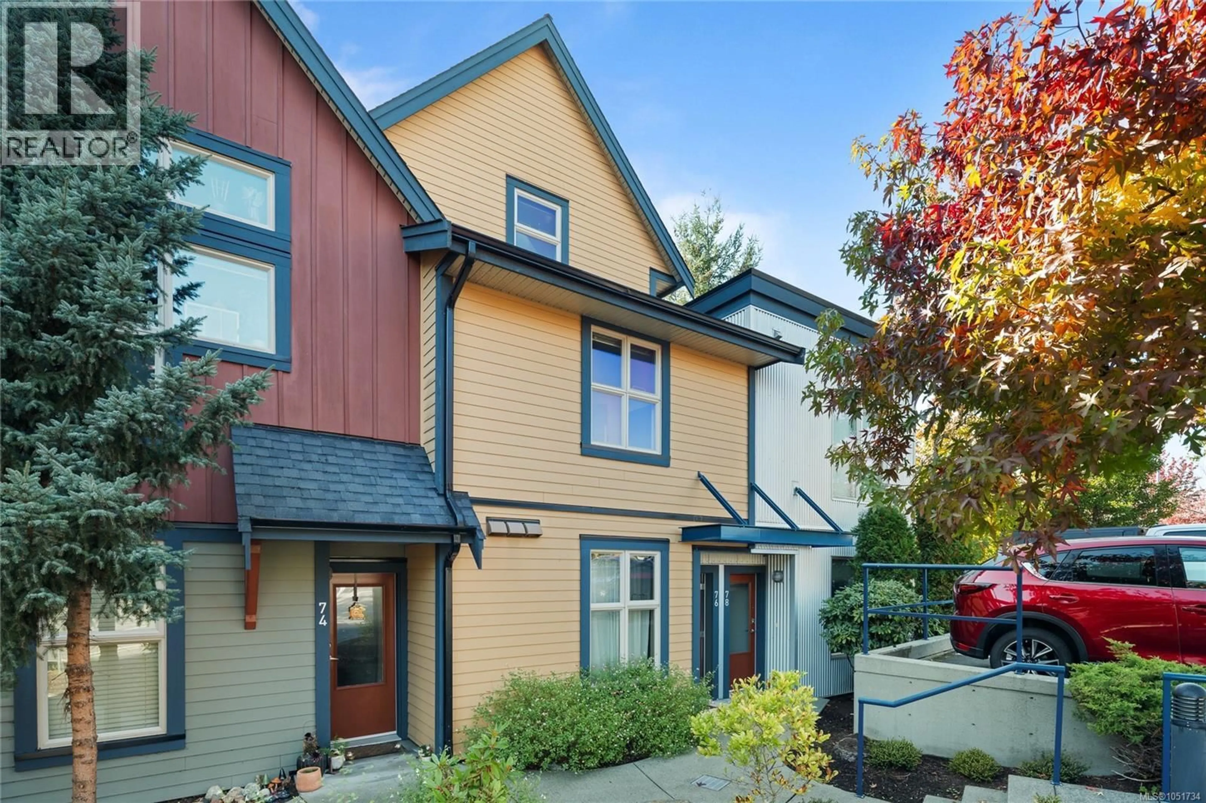 Home with vinyl exterior material, street for 76 - 1406 JINGLE POT ROAD, Nanaimo British Columbia V9R0A9