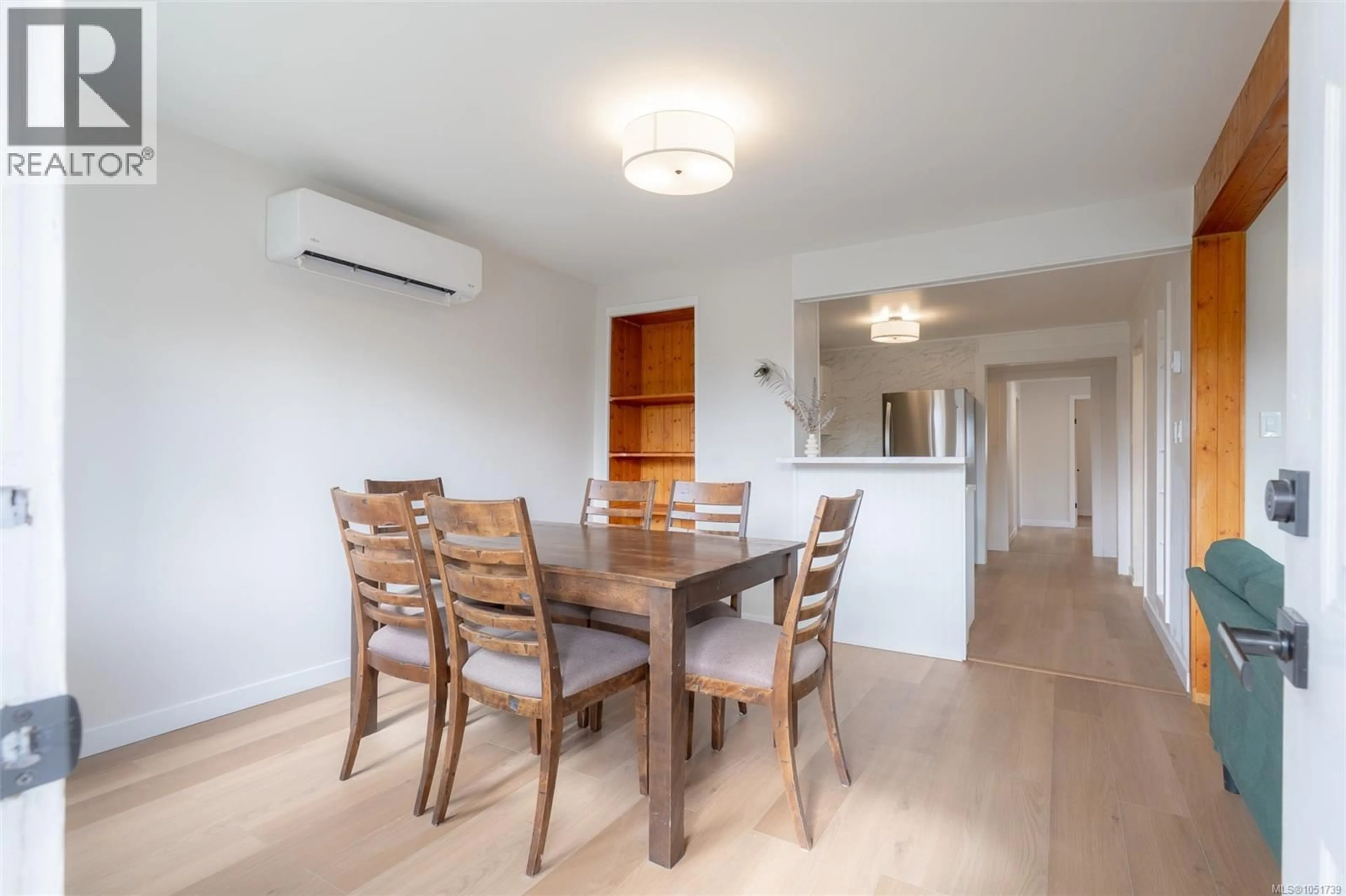 Dining room, wood/laminate floor for 4533 LATHOM ROAD, Port Alberni British Columbia V9Y5S8