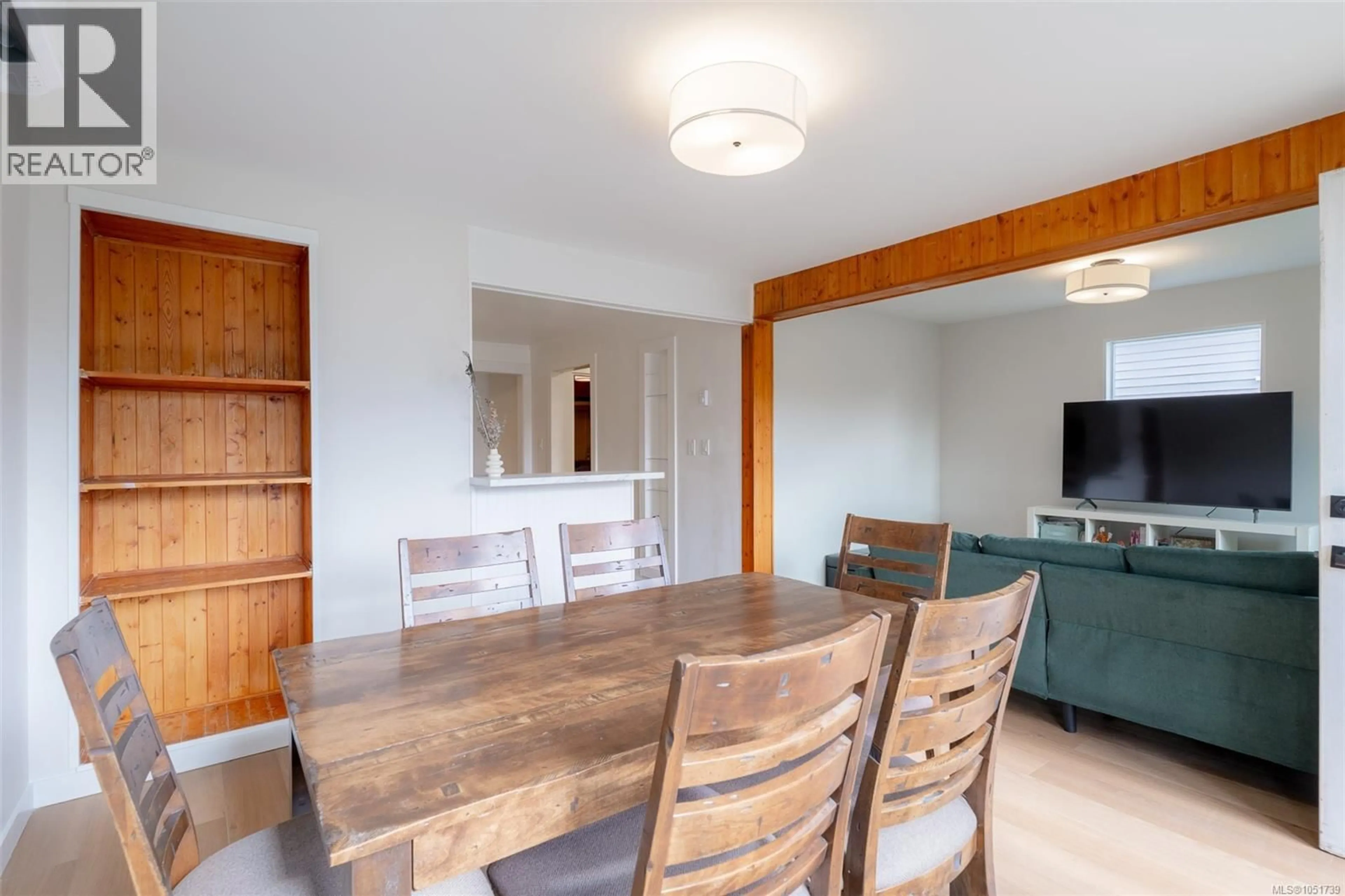 Dining room, wood/laminate floor for 4533 LATHOM ROAD, Port Alberni British Columbia V9Y5S8