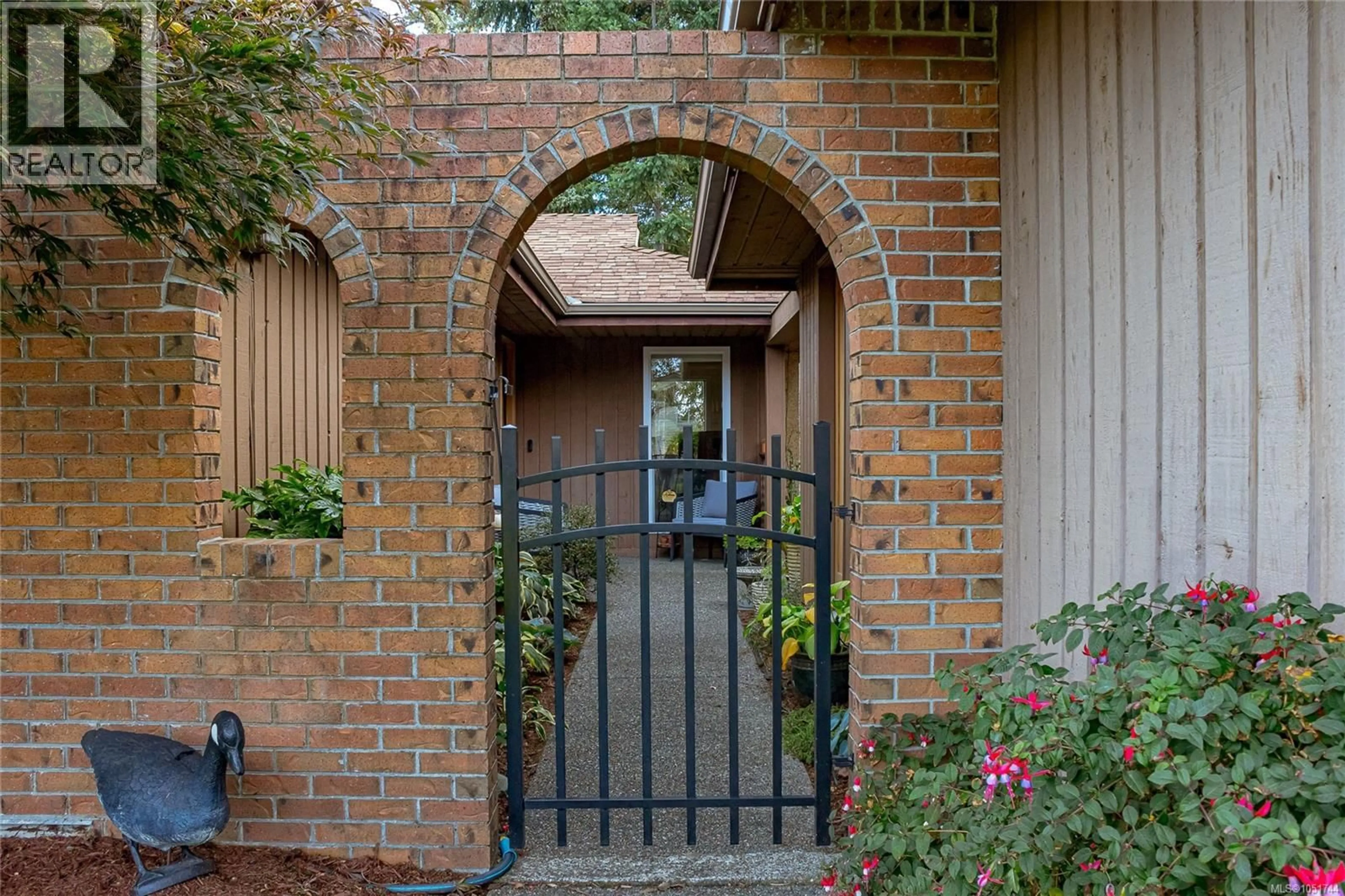 Unknown for 4413 STROM NESS PLACE, Saanich British Columbia V8Z6S7