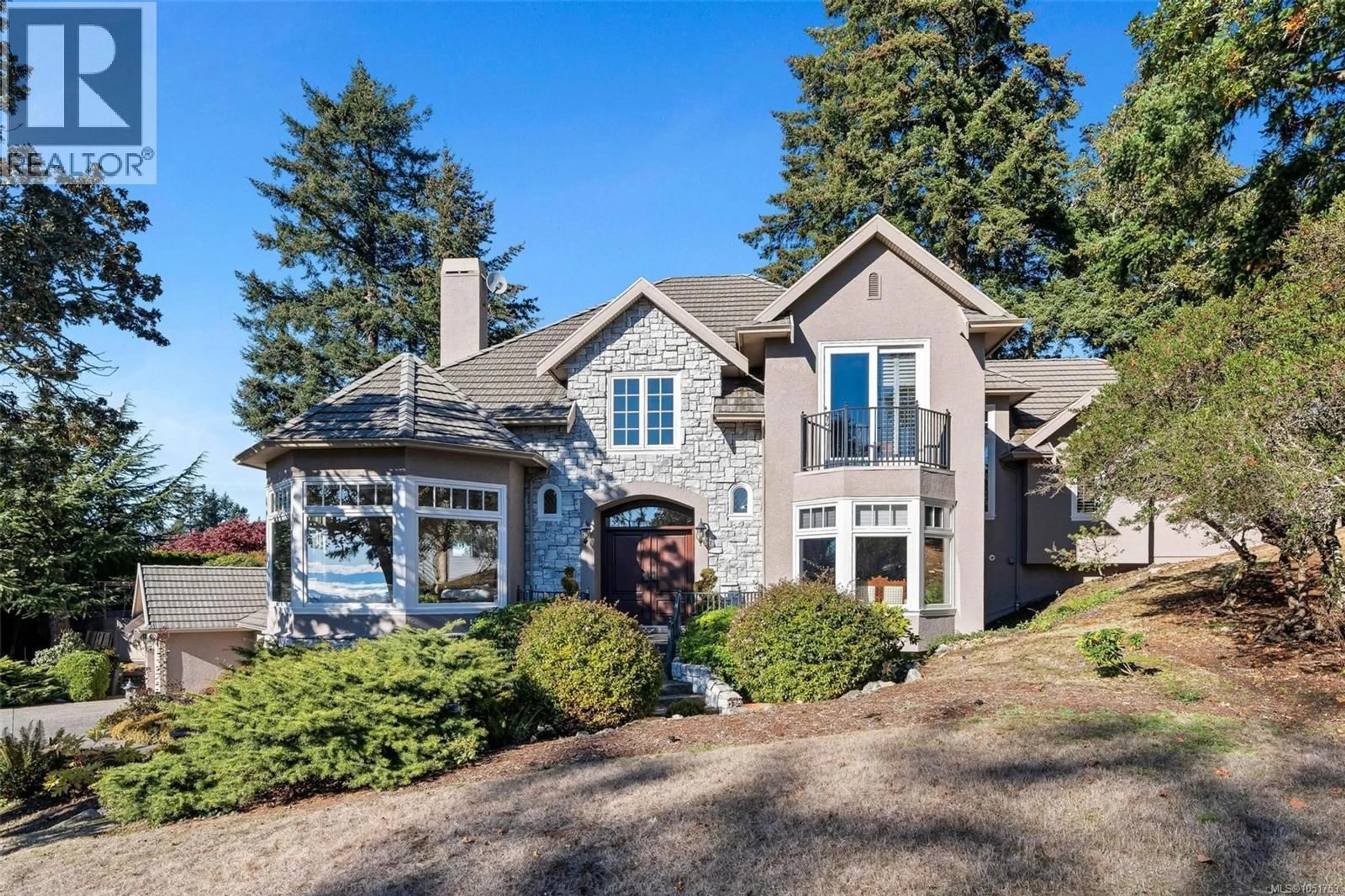 Home with brick exterior material, water/lake/river/ocean view for 906 COBBLESTONE LANE, Saanich British Columbia V8Y3G3