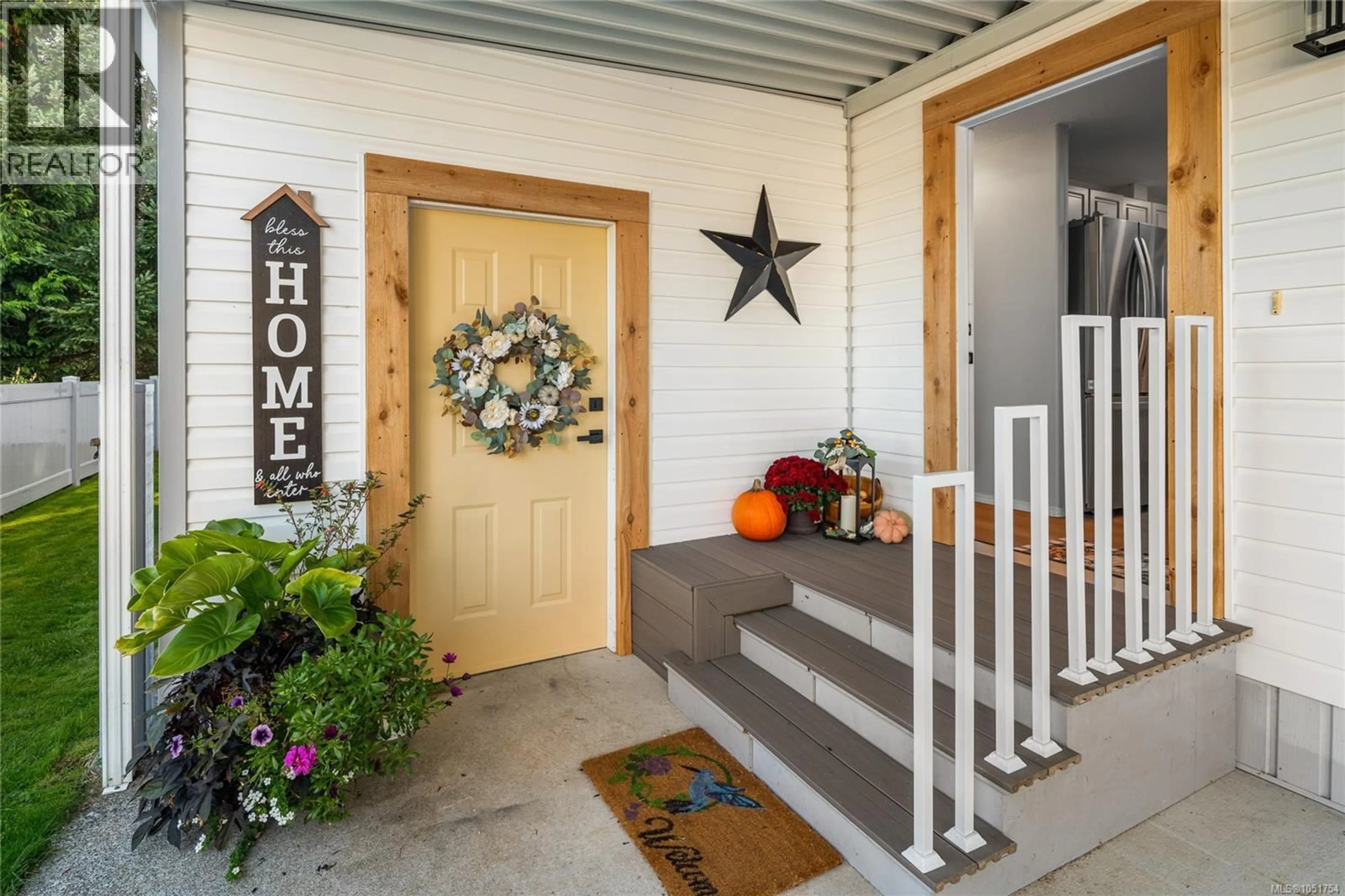 Indoor entryway for 46 - 1158 MORRELL CIRCLE, Nanaimo British Columbia V9R6K6