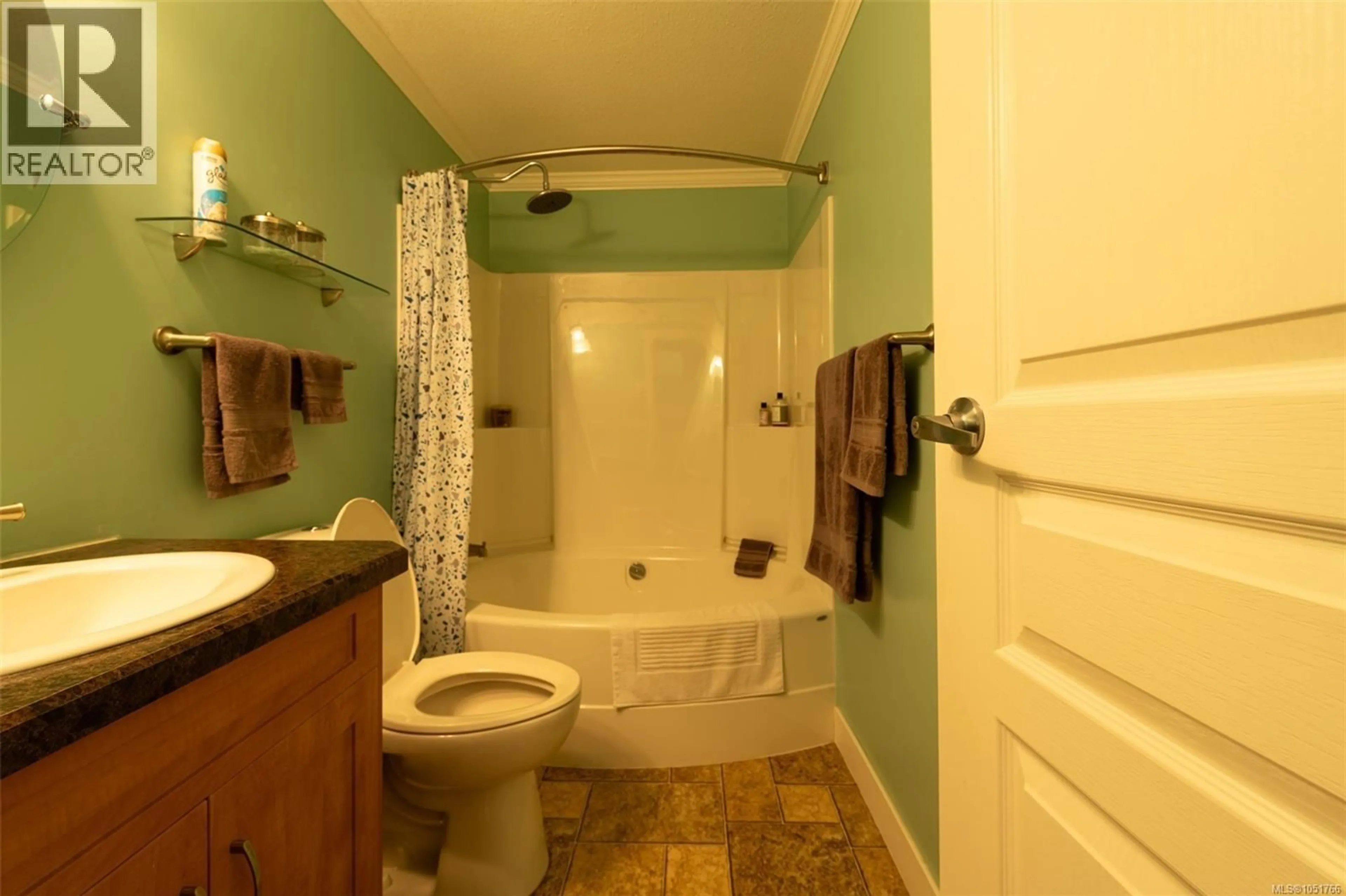Standard bathroom, ceramic/tile floor for 67 - 2780 SPENCER ROAD, Langford British Columbia V9B4C9