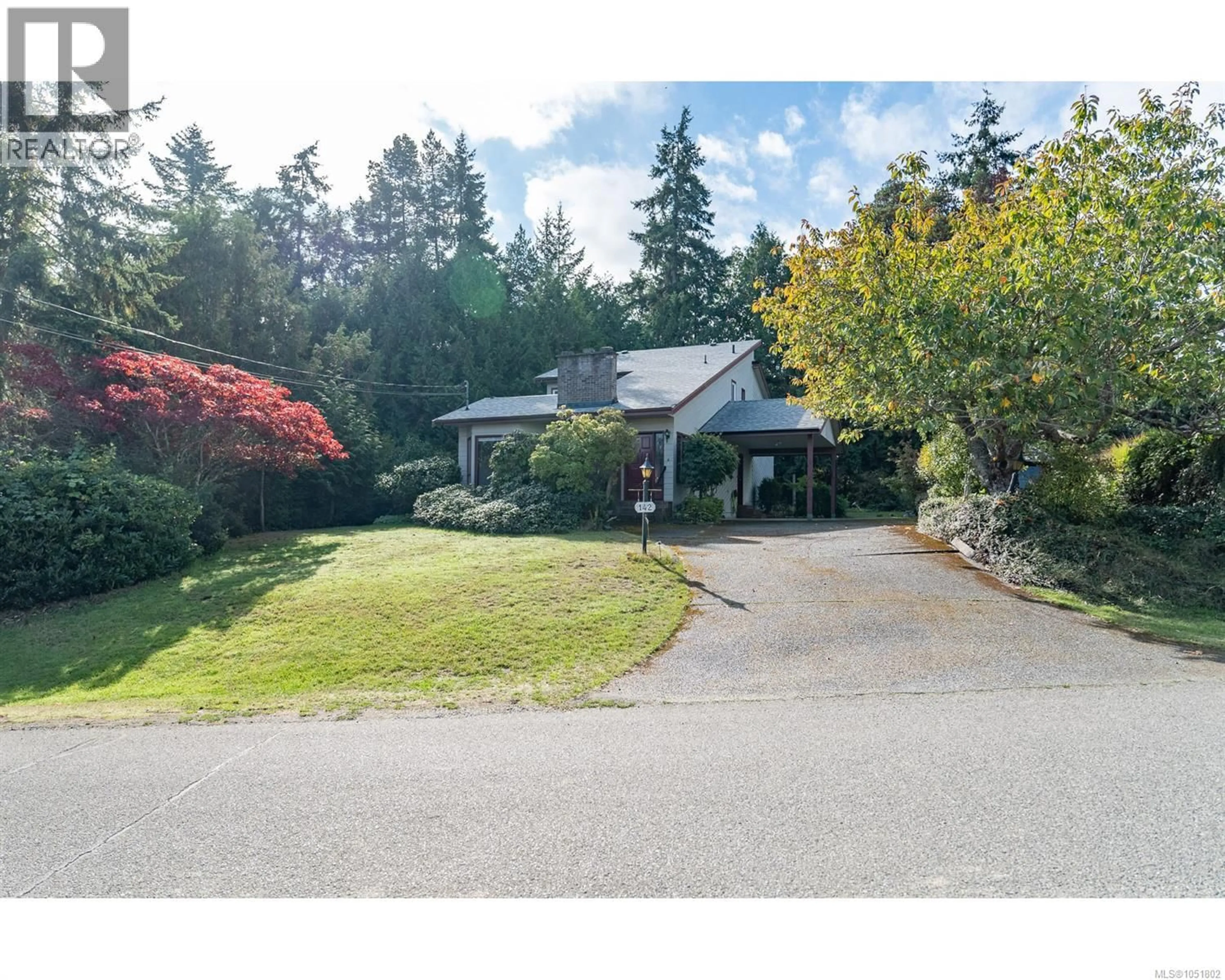 A pic from outside/outdoor area/front of a property/back of a property/a pic from drone, street for 142 SUNNINGDALE ROAD WEST, Qualicum Beach British Columbia V9K1K7