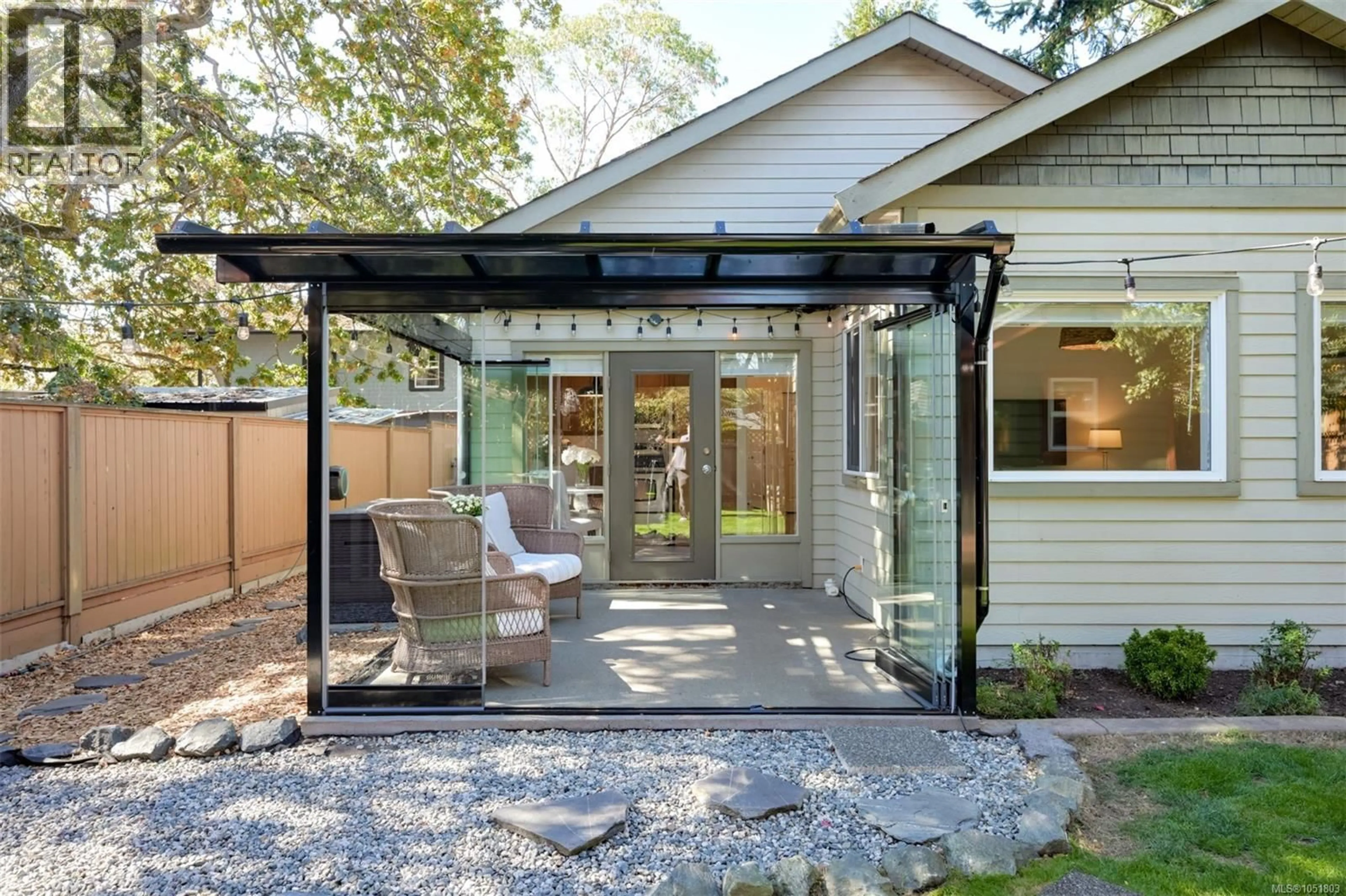 Patio, street for 2563 SHELBOURNE STREET, Victoria British Columbia V8R4L7