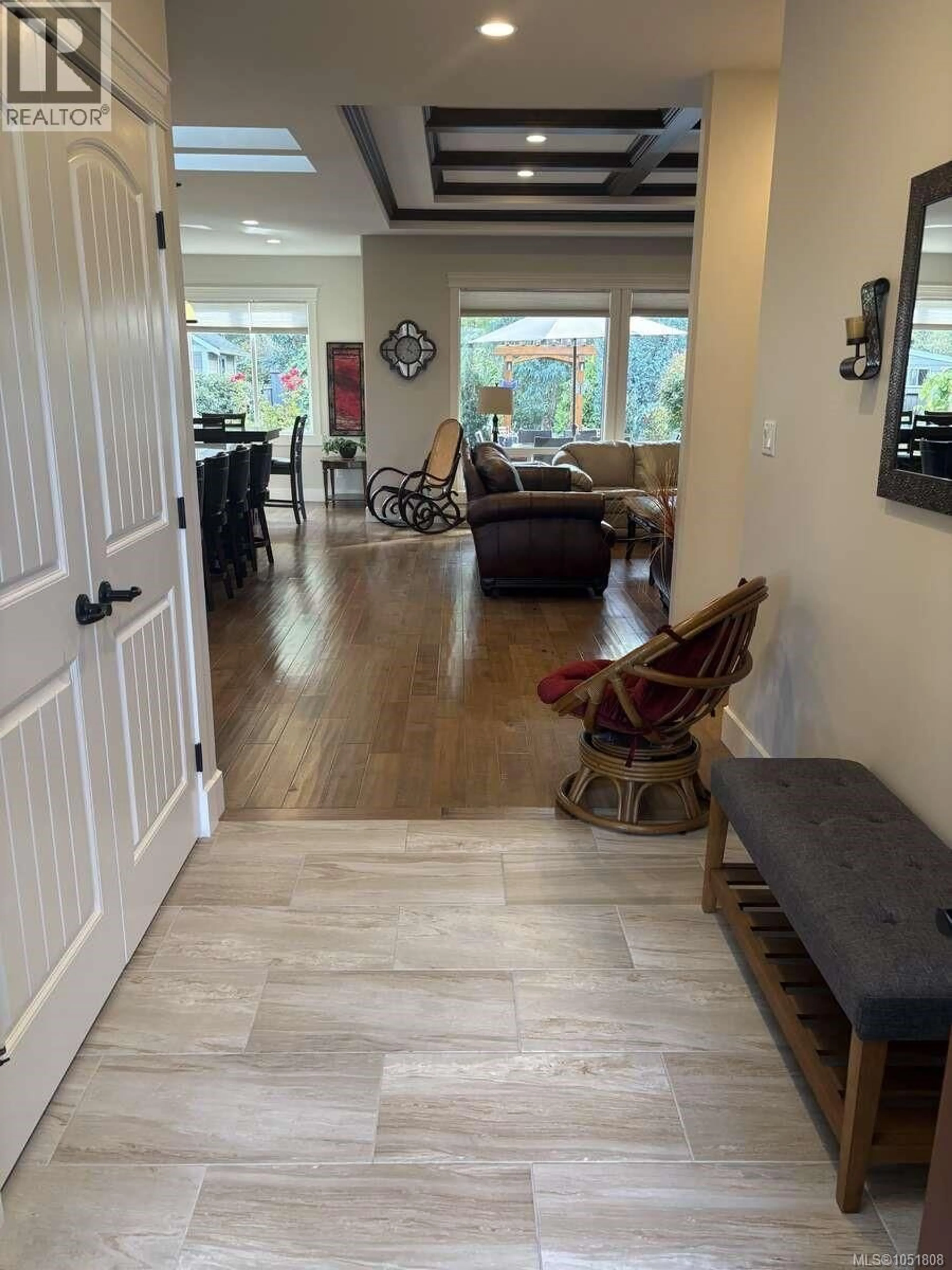 Indoor entryway for 246 LODGEPOLE DRIVE, Parksville British Columbia V9P2Z6