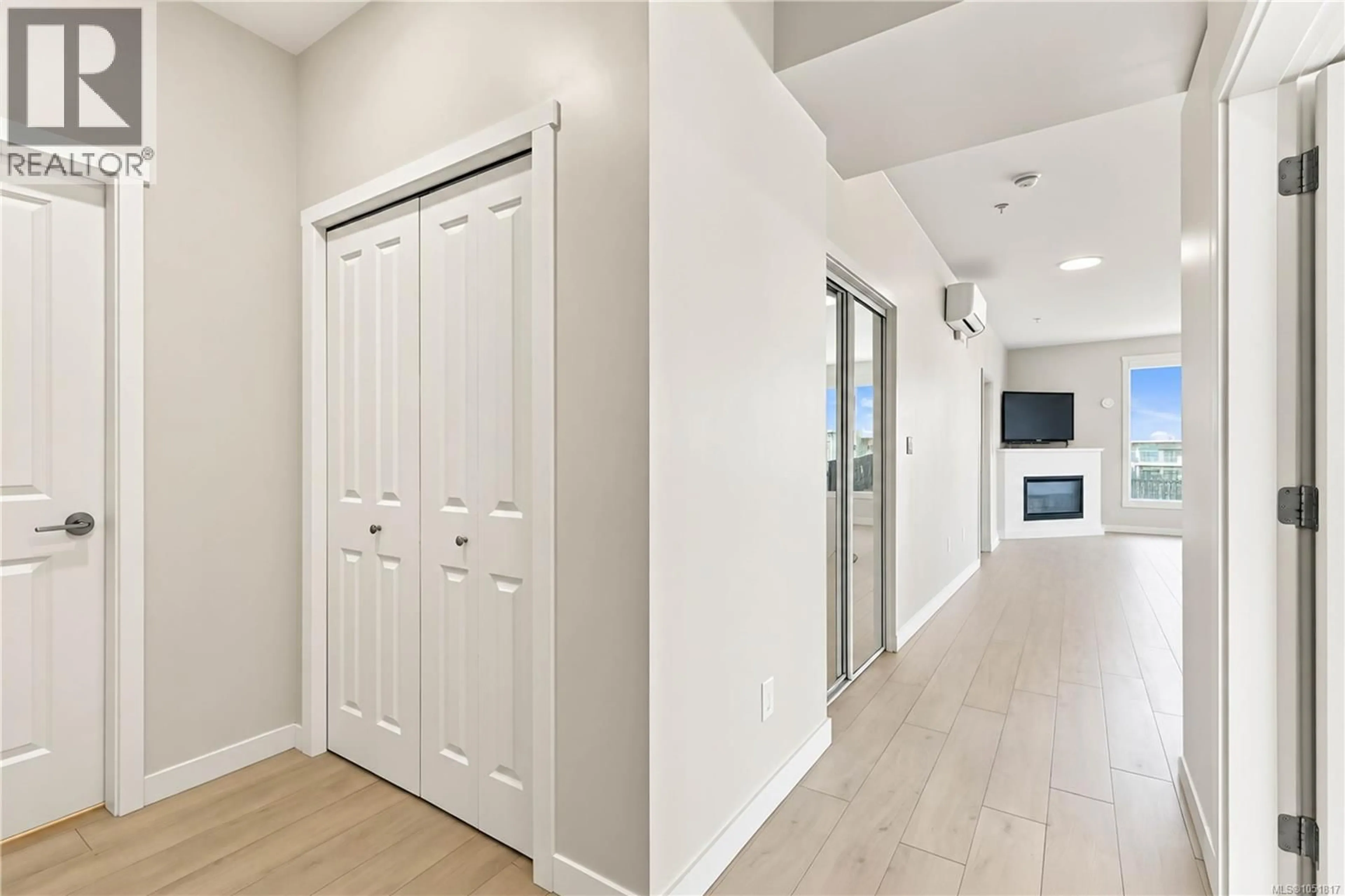 Indoor entryway for 602 - 810 ORONO AVENUE, Langford British Columbia V9B6Y9